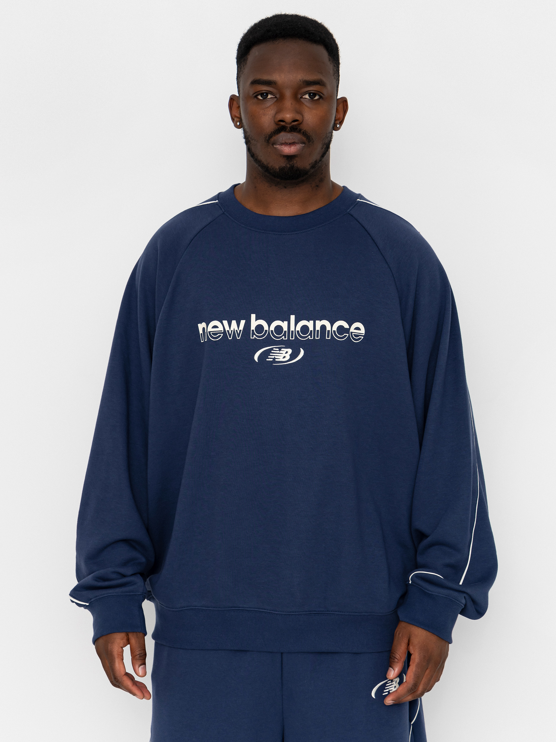 Суитшърт New Balance Trackside French Terry (navy)