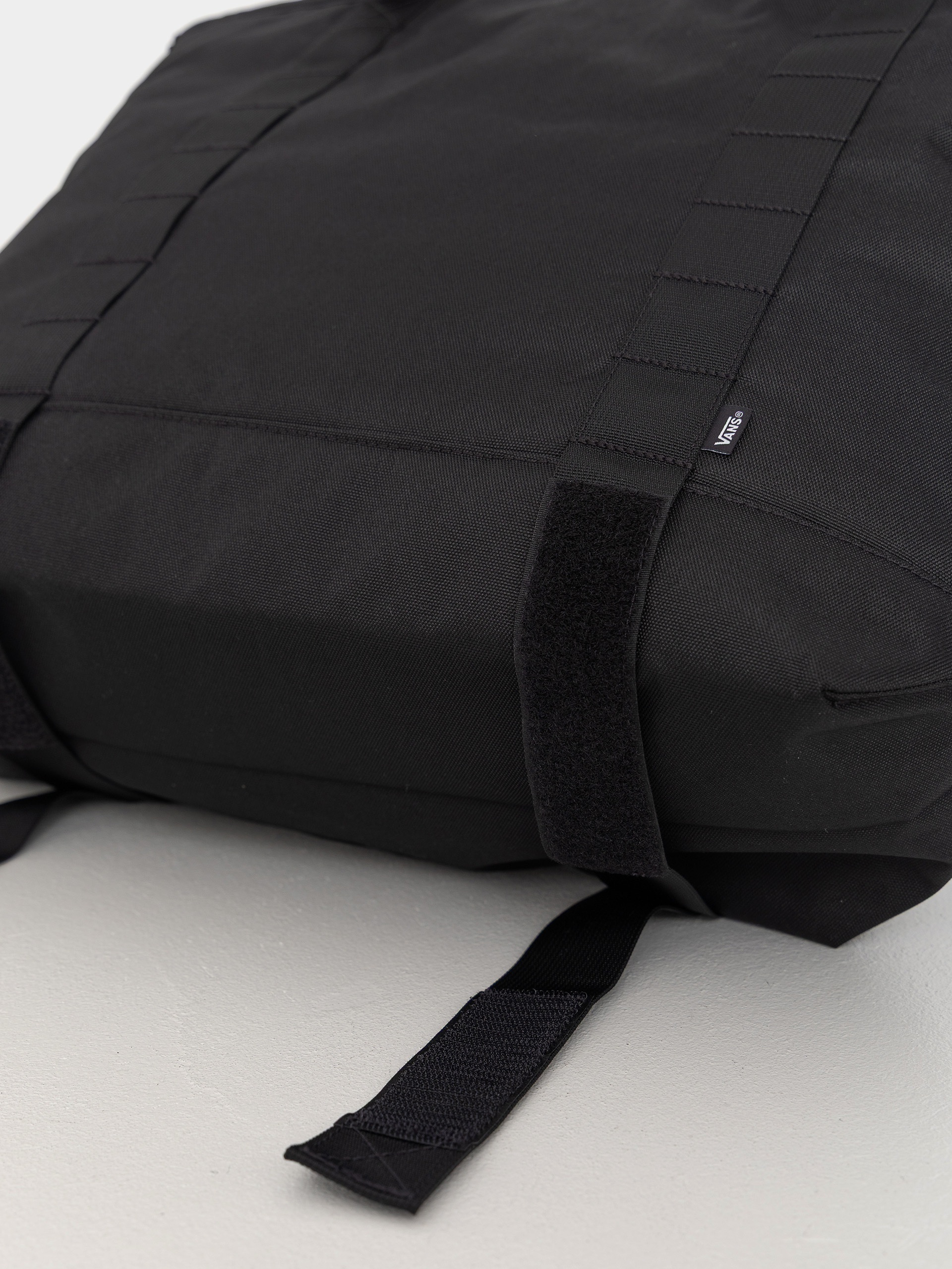 Чанта Vans Pergs 2.0 Commuter Tote (black)
