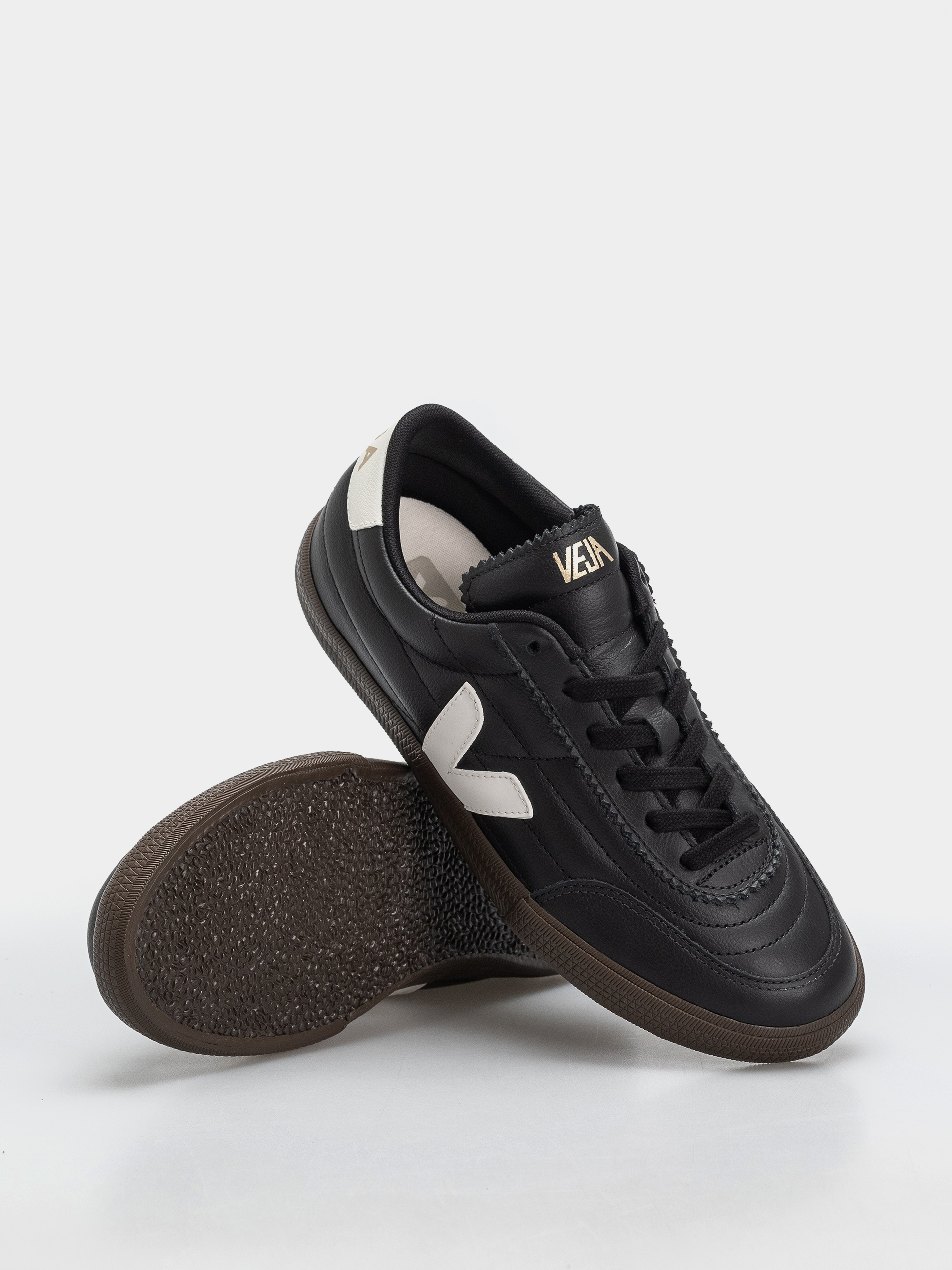 Обувки Veja Panenka Wmn (black white)