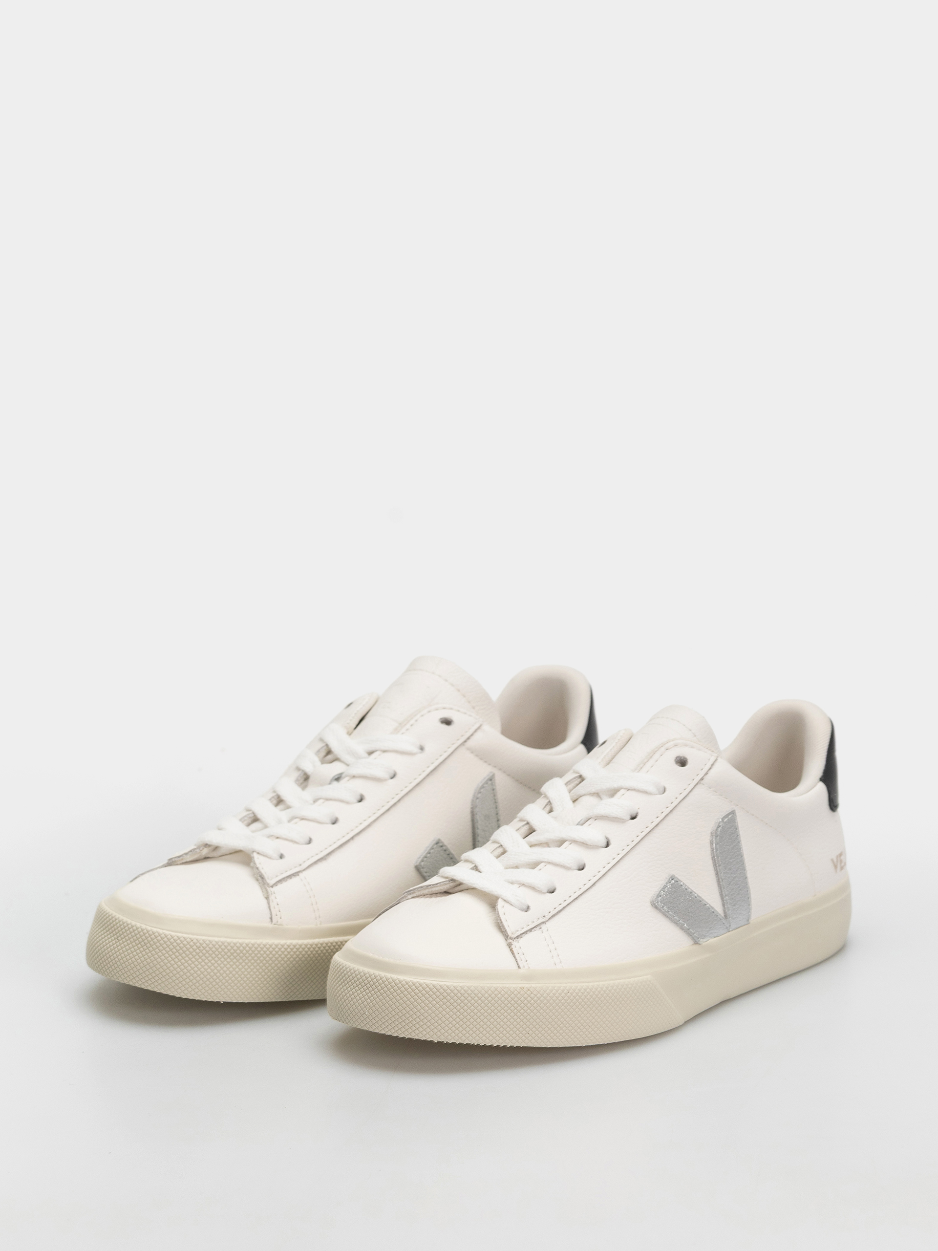 Обувки Veja Campo Wmn (white silver black)