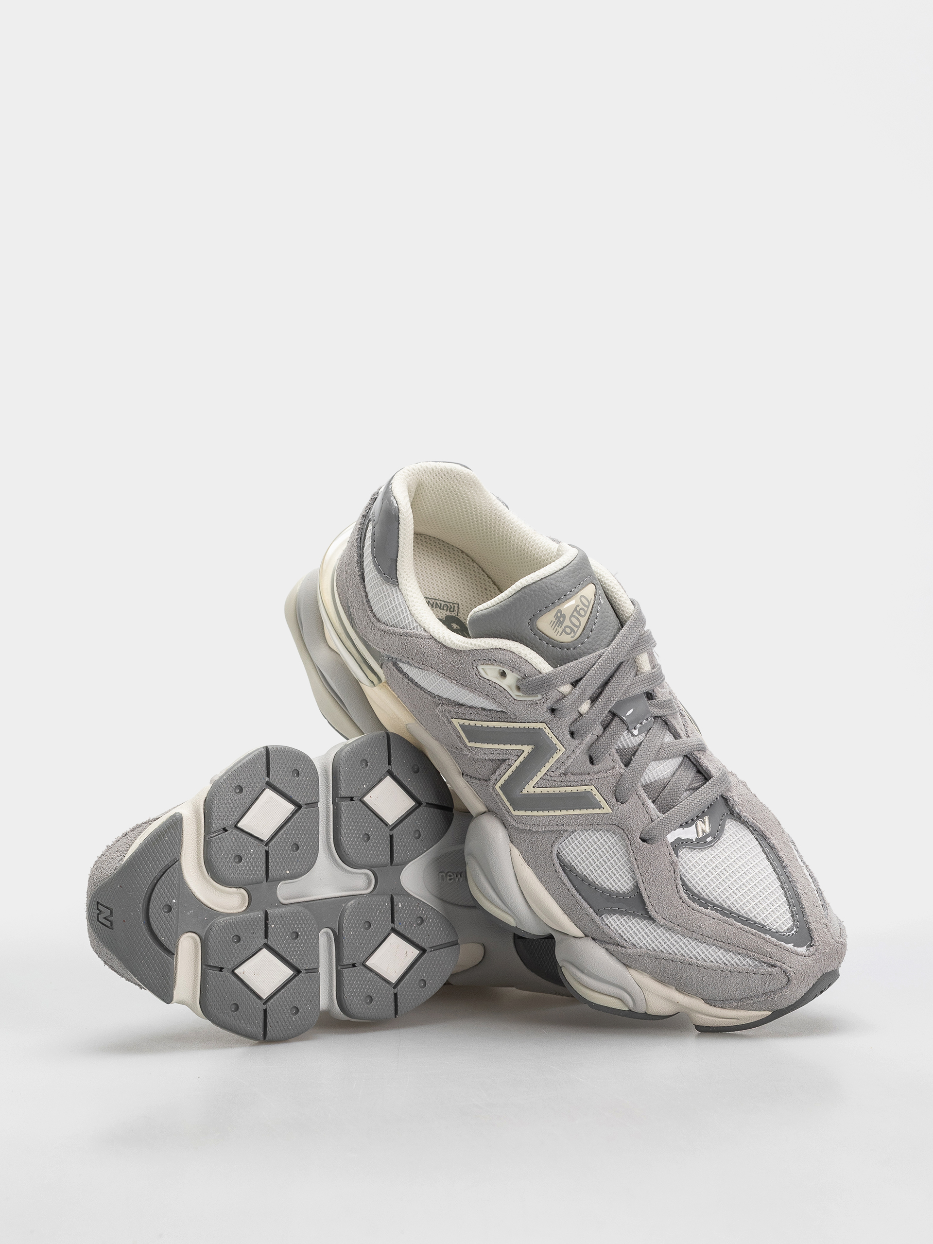 Обувки New Balance 9060 (angora/reflection)