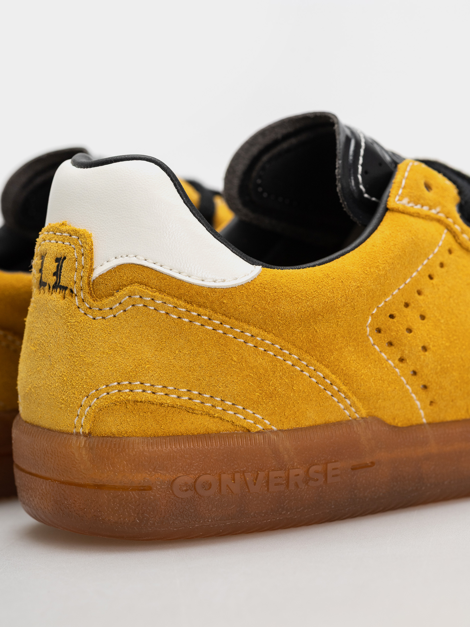 Обувки Converse Louie Lopez Pro 2 Ox (yellow/black)