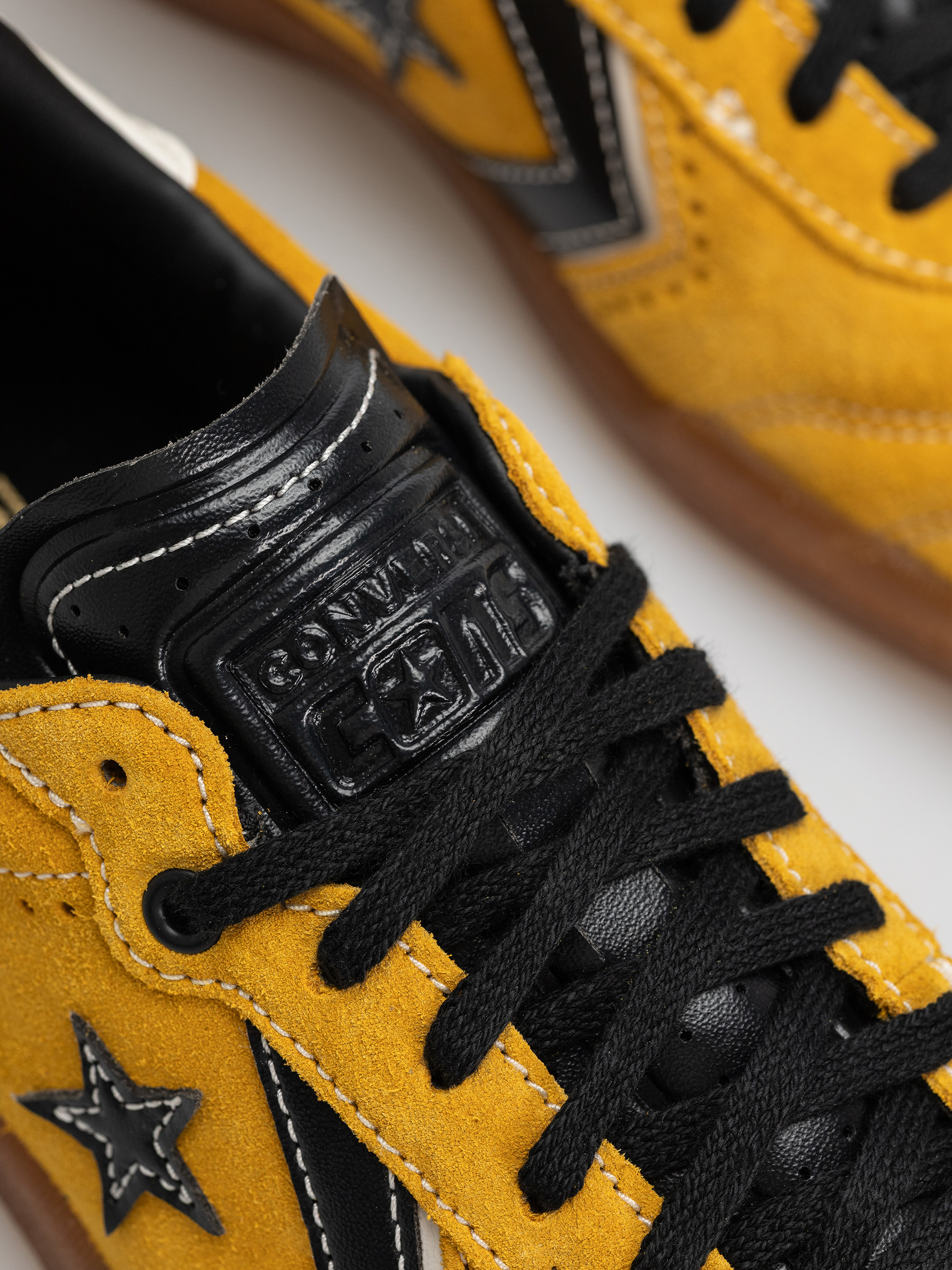 Обувки Converse Louie Lopez Pro 2 Ox (yellow/black)