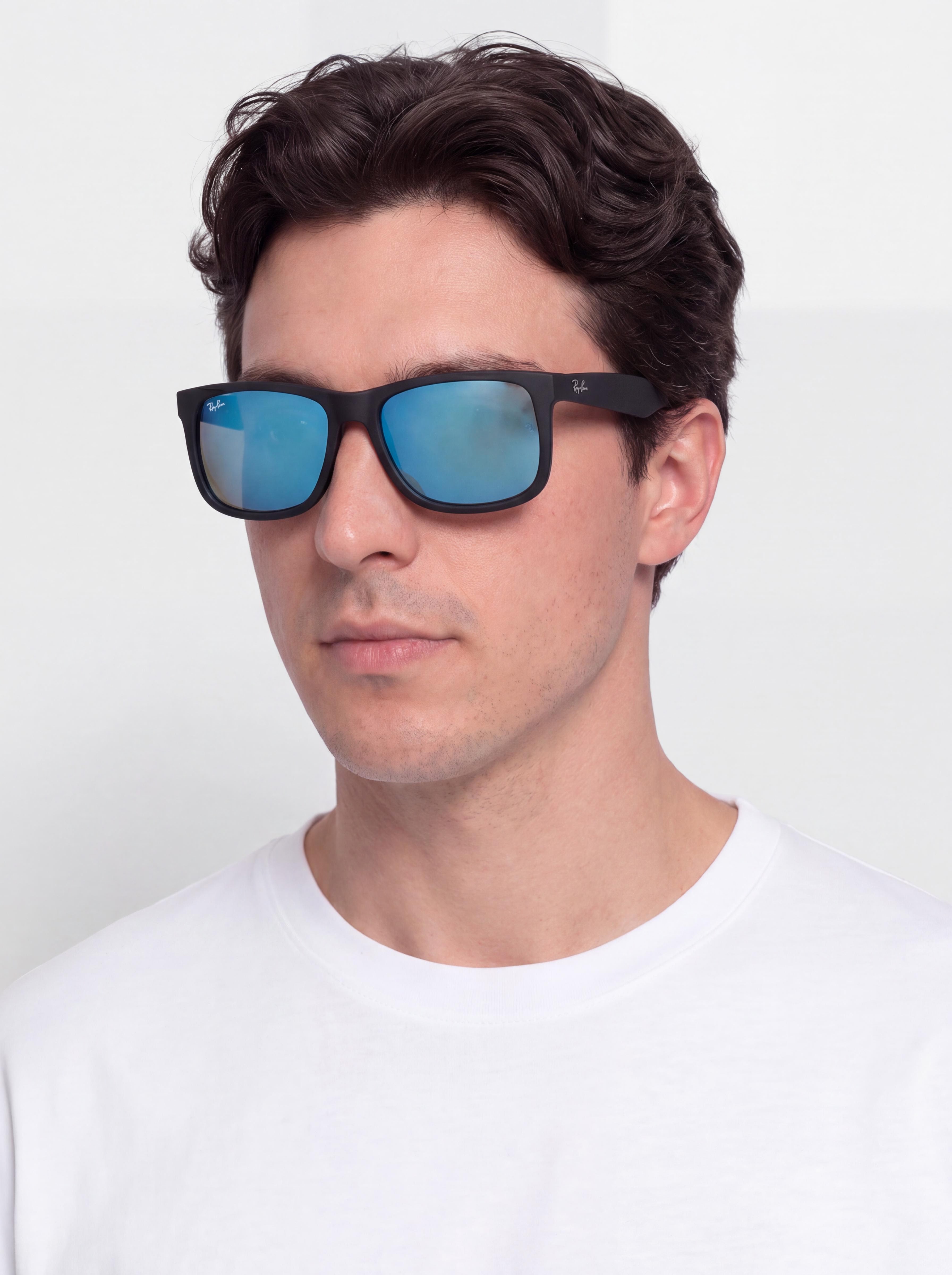 Слънчеви очила Ray-Ban Justin (matowy guma czarny/lustrzany niebieski)