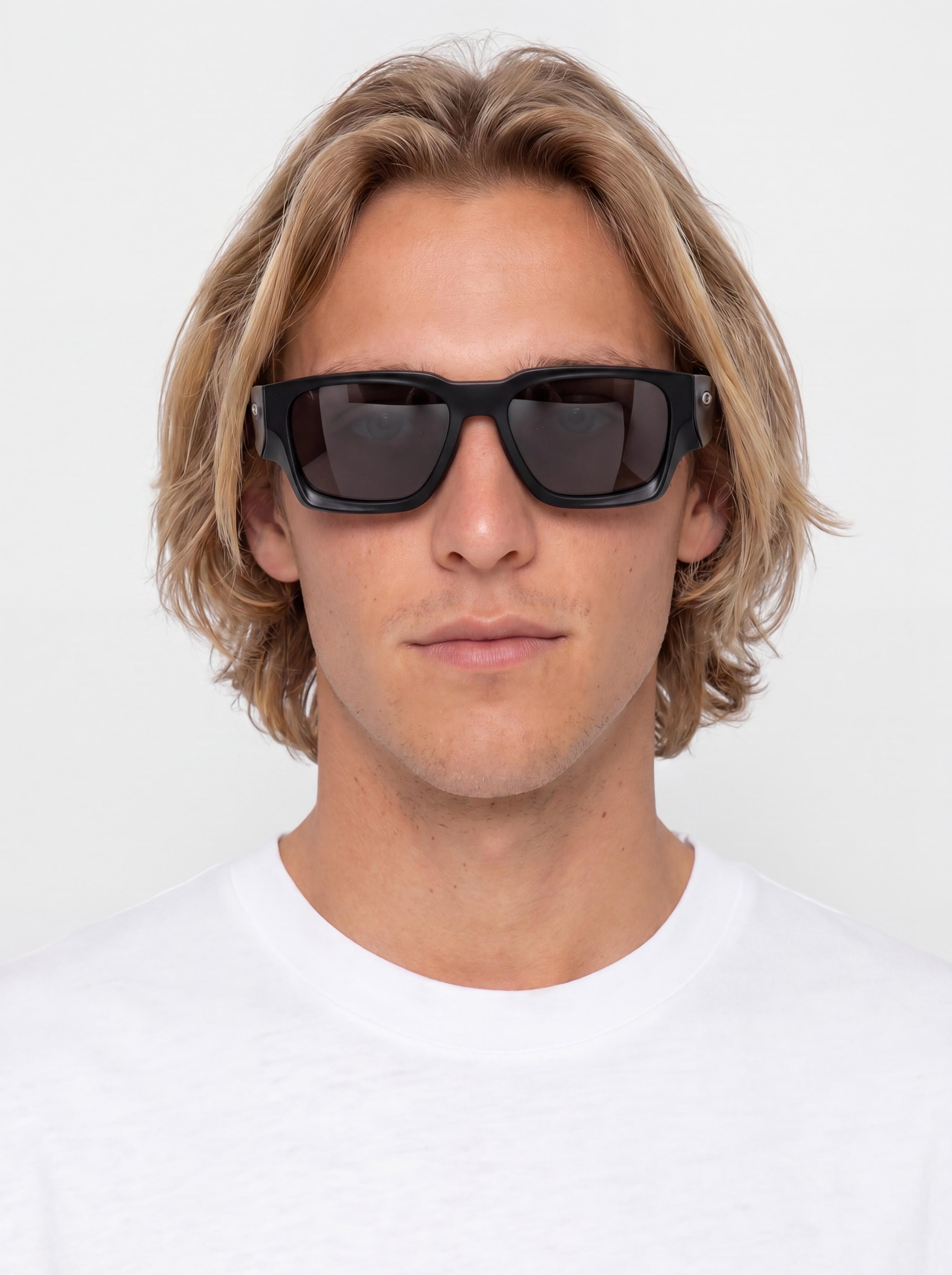 Слънчеви очила Oakley Instagator (matte black/prizm black polar)