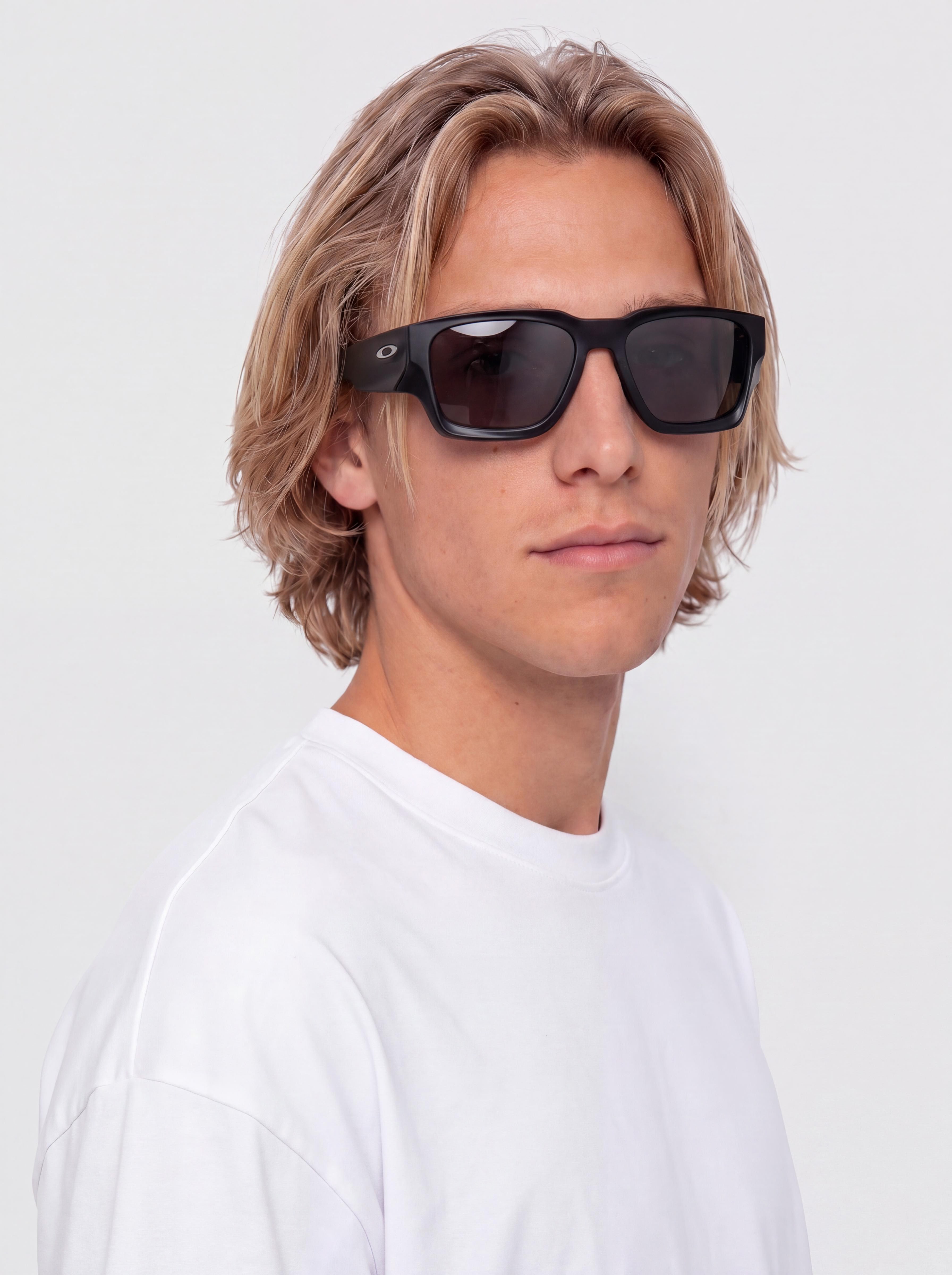 Слънчеви очила Oakley Instagator (matte black/prizm black polar)