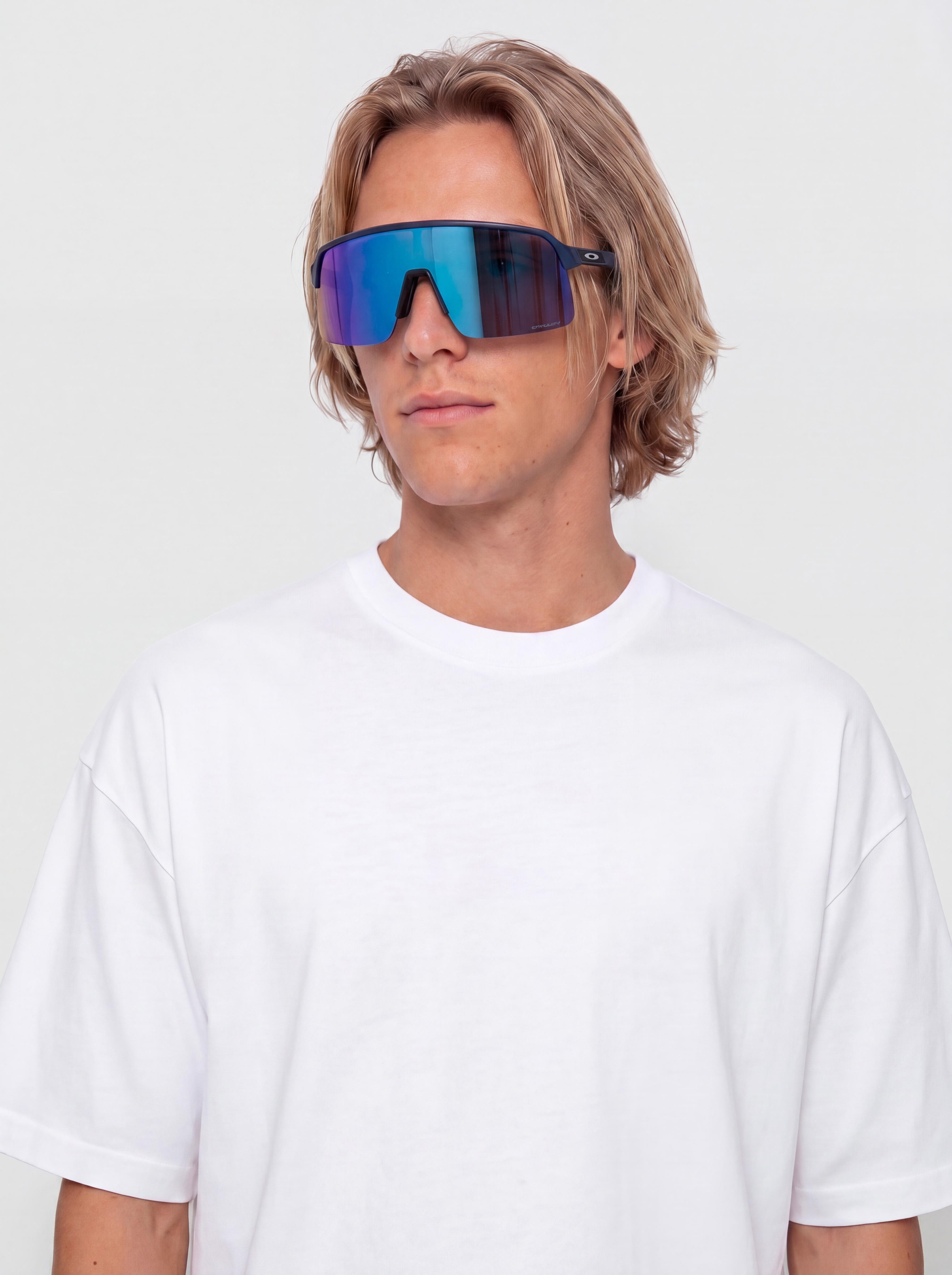 u0421u043bu044au043du0447u0435u0432u0438 u043eu0447u0438u043bu0430 Oakley Sutro Lite (matte navy/prizm sapphire)