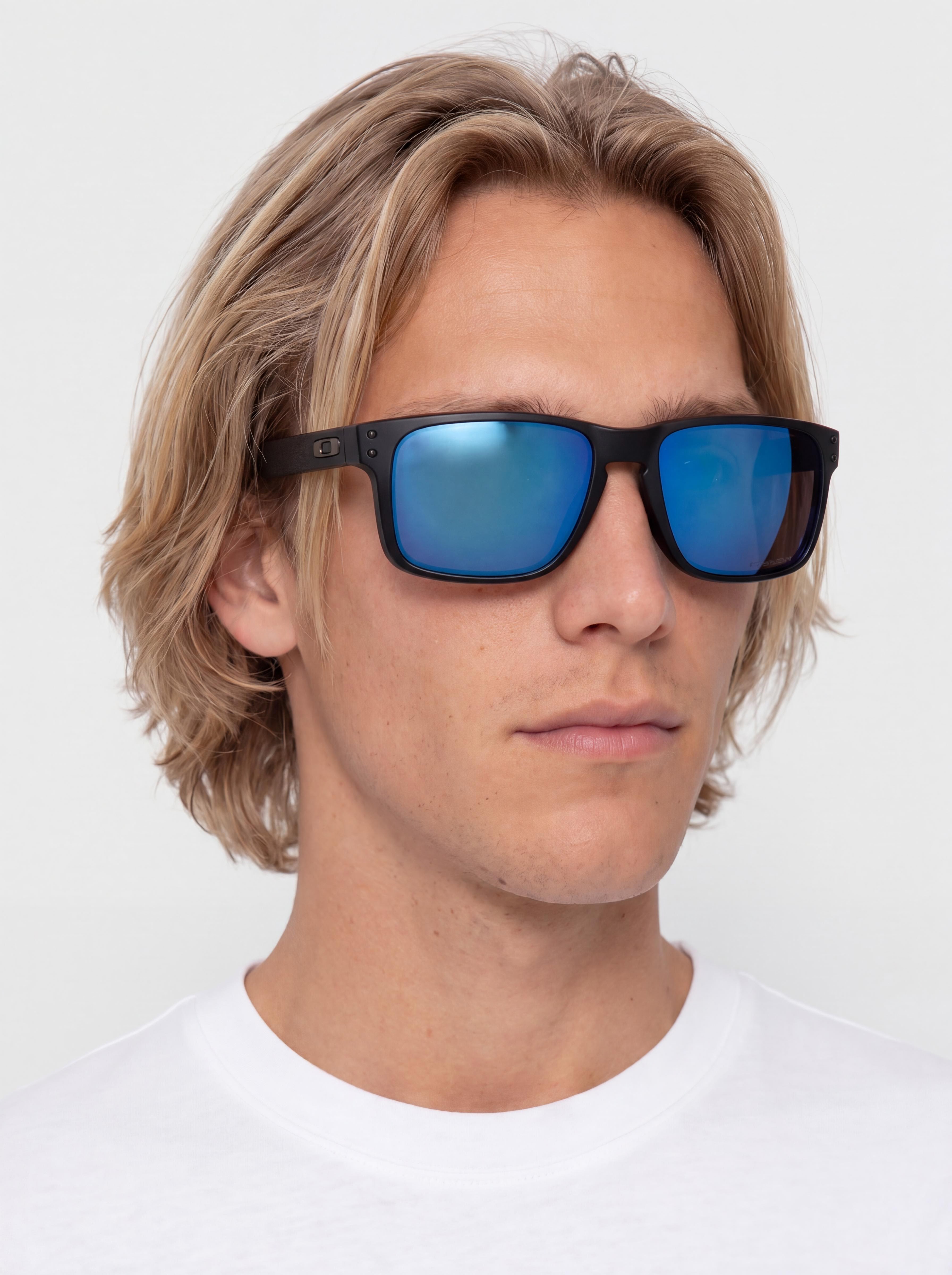 Слънчеви очила Oakley Holbrook XL (matte black/prizm sapphr irid polar)