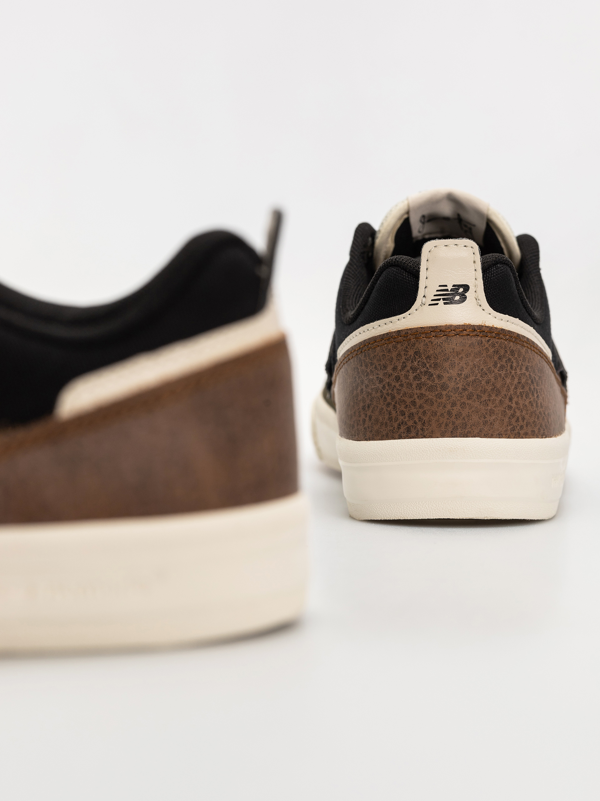 Обувки New Balance 306 (pumpernickel/black)