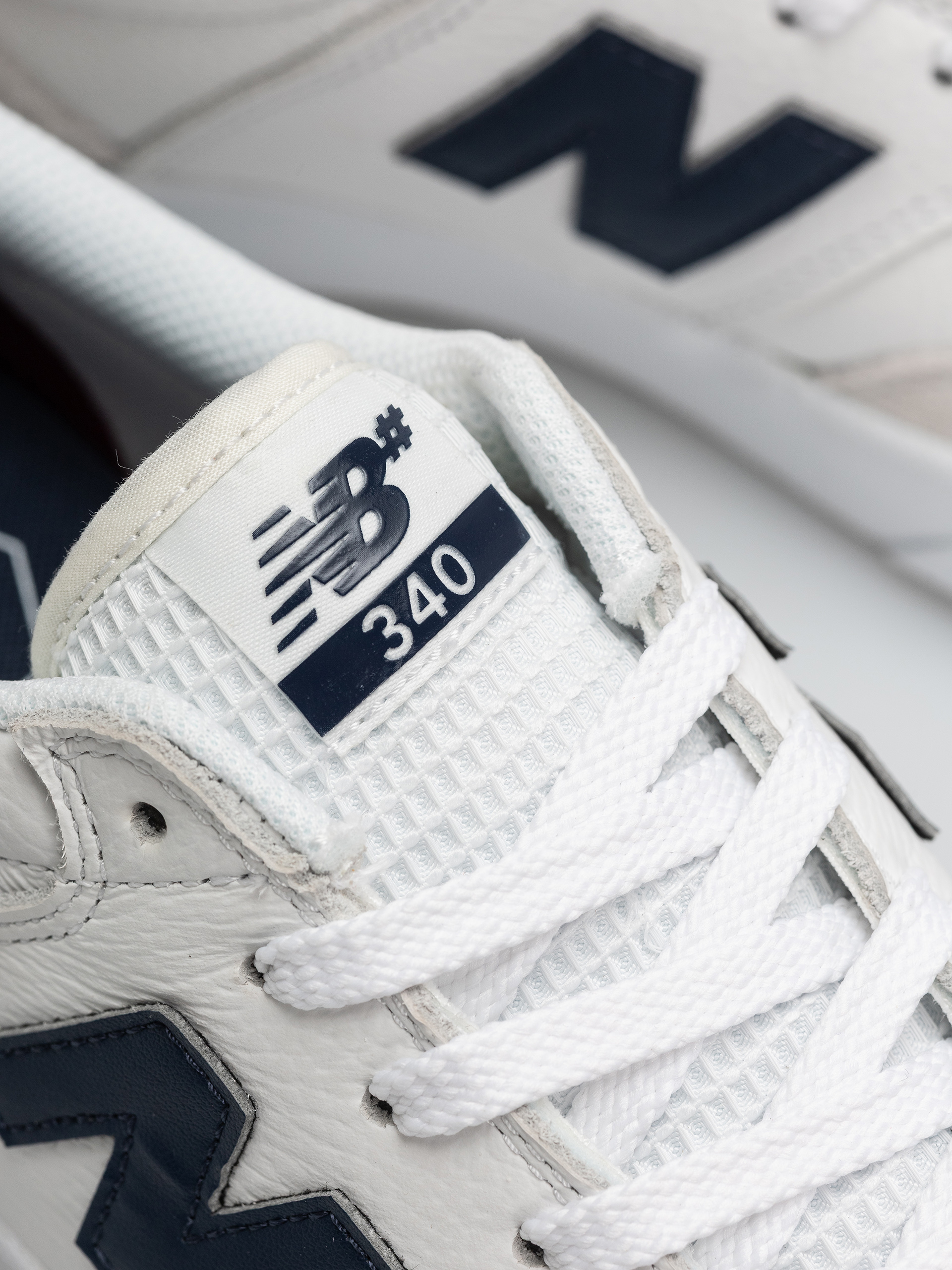 Обувки New Balance 340 (white/nb navy)