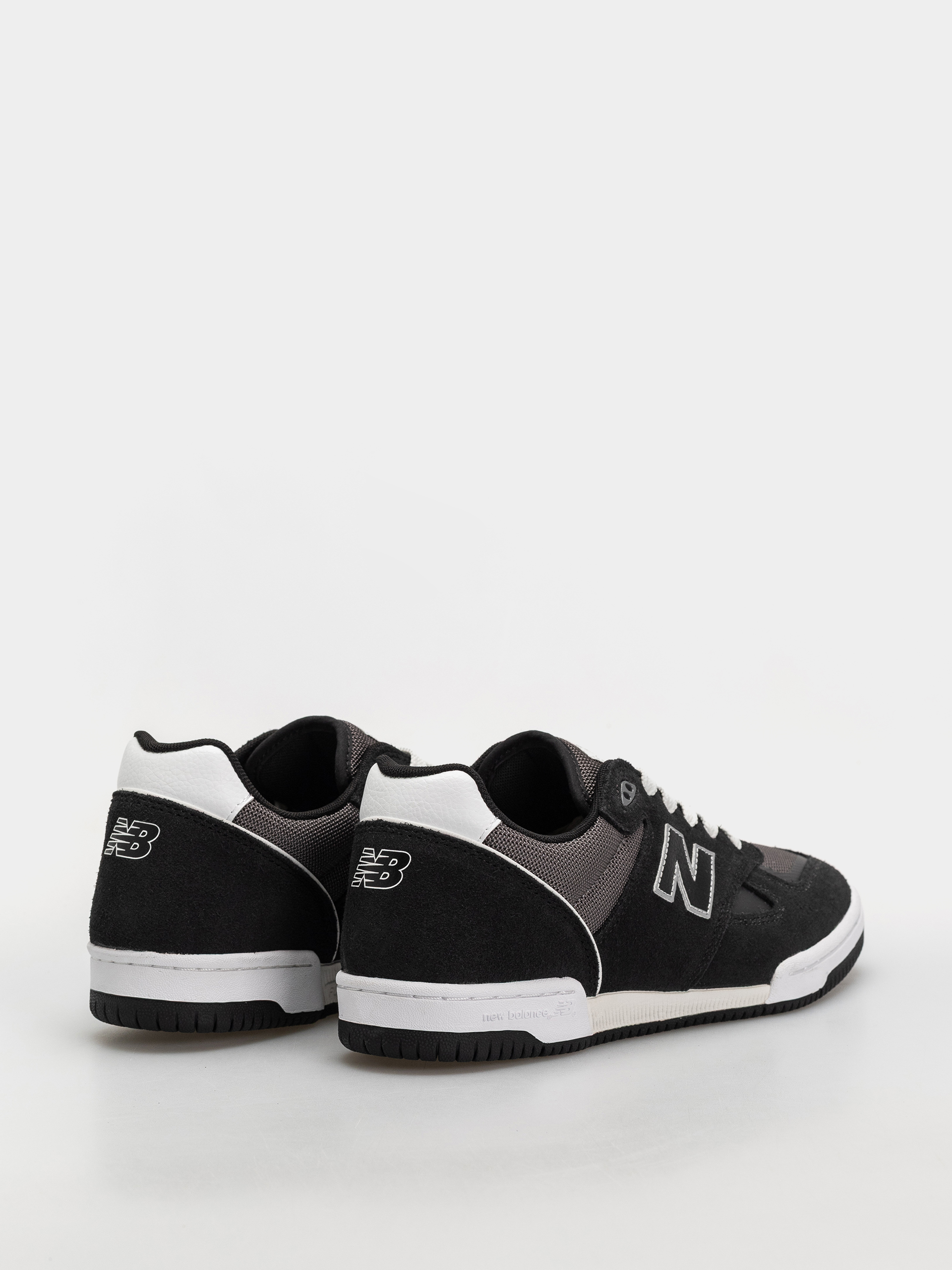 Обувки New Balance 600 (black/castlerock)