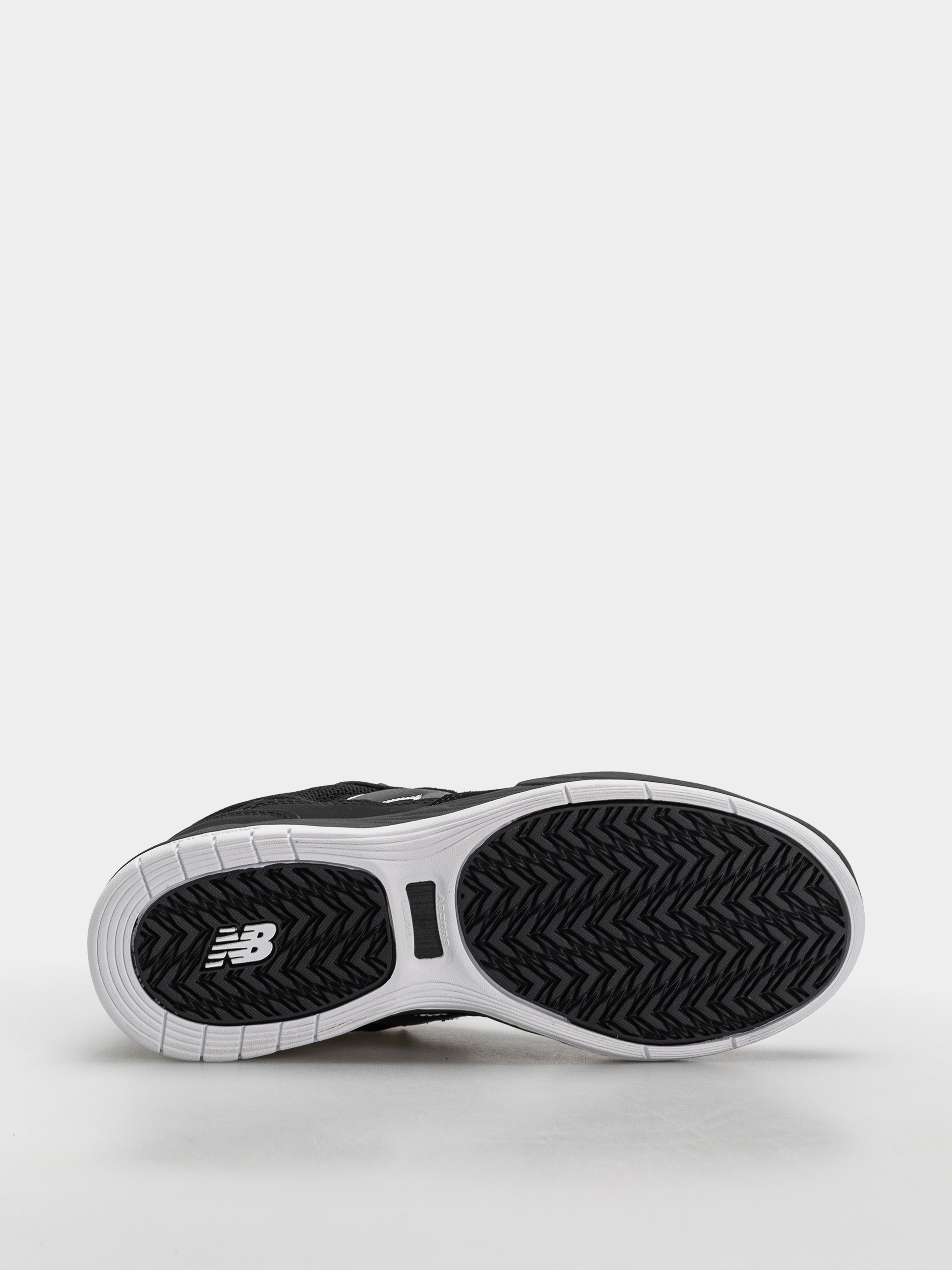 Обувки New Balance 808 (black/white)