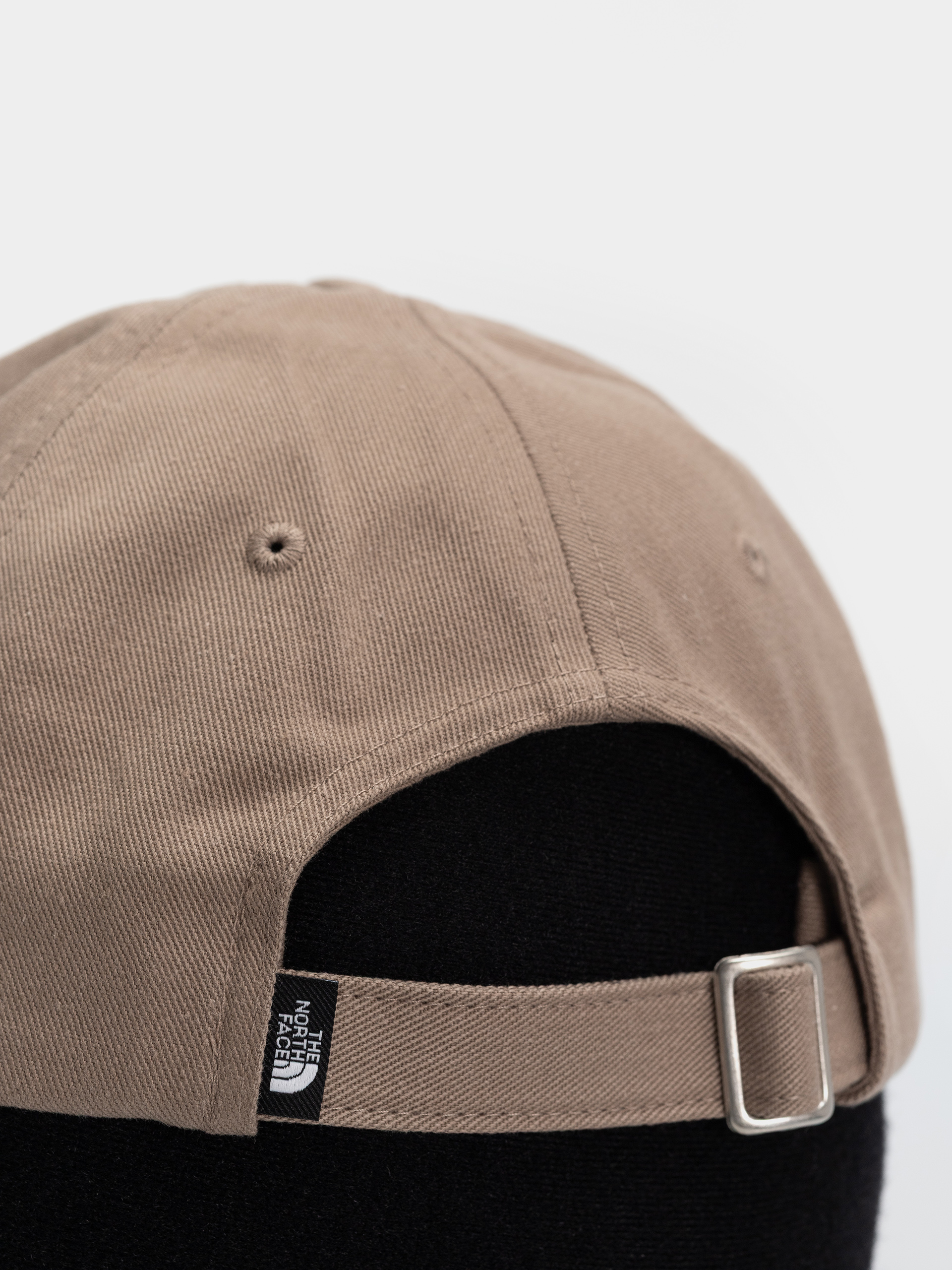 Шапка с козирка The North Face Norm (garnet)