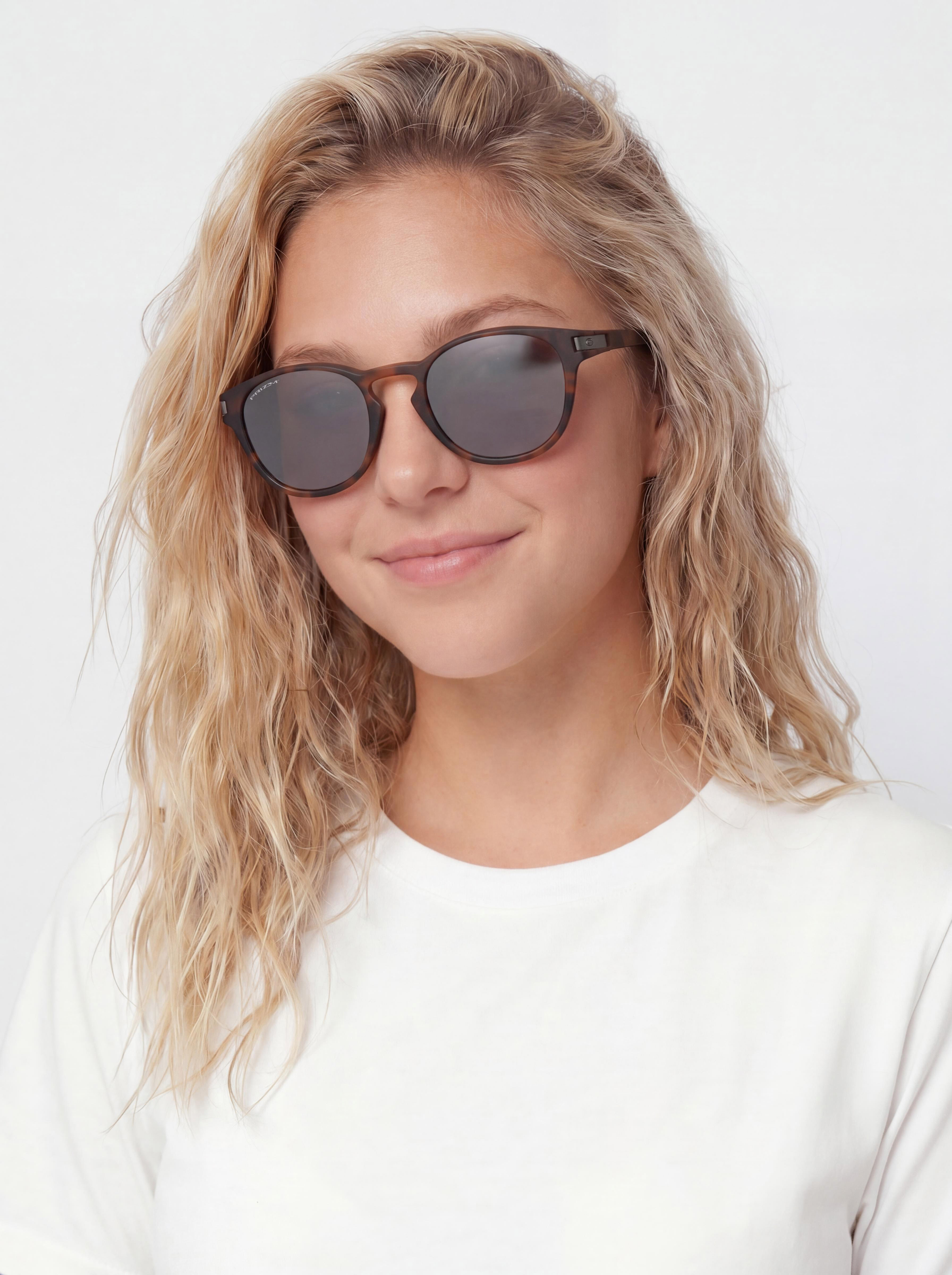 u0421u043bu044au043du0447u0435u0432u0438 u043eu0447u0438u043bu0430 Oakley Latch (matte brown tortoise/prizm black iridium)