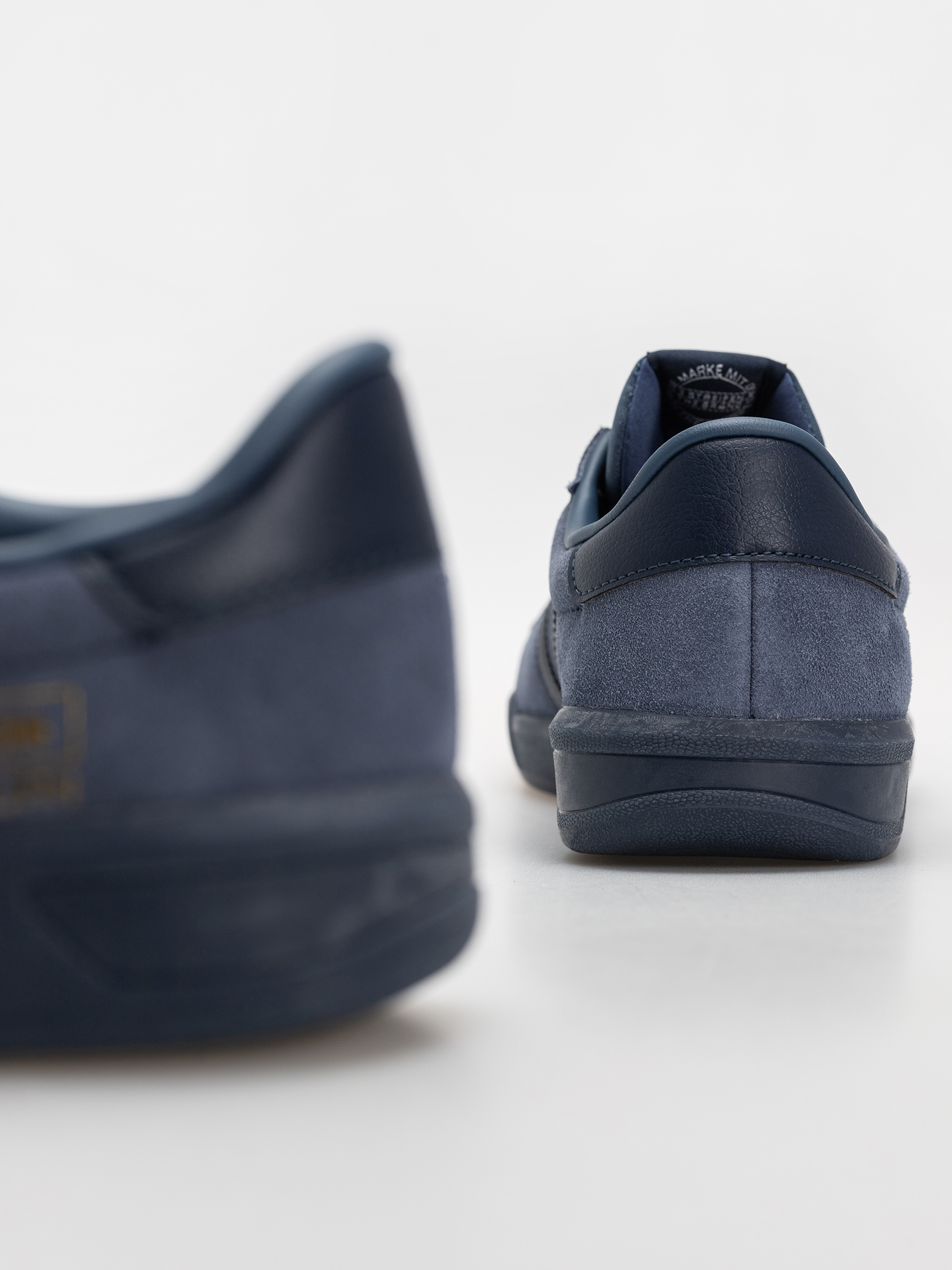 Обувки adidas Glenburn (prloin/prloin/goldmt)