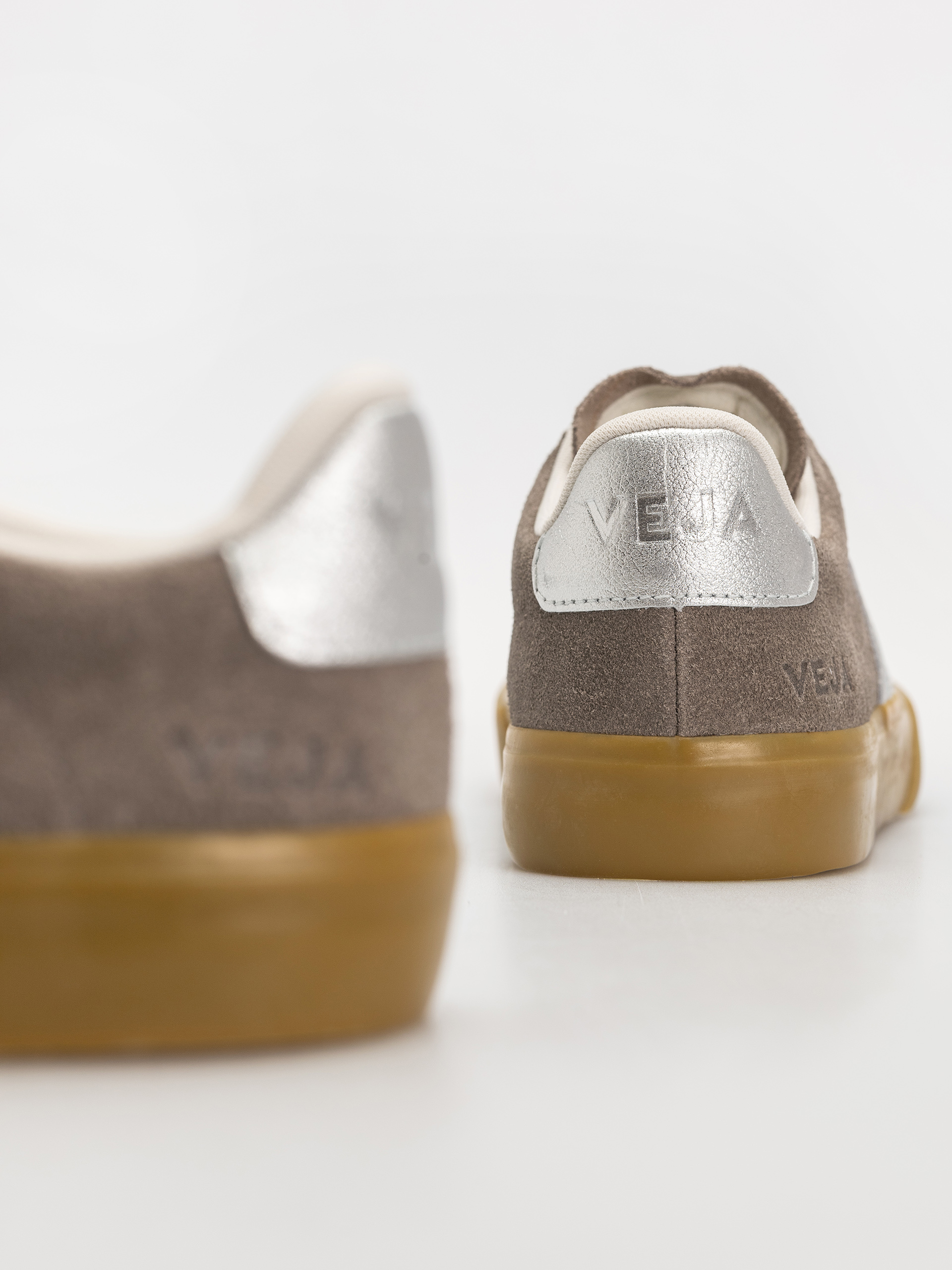 Обувки Veja Campo Wmn (moonrock silver natural)