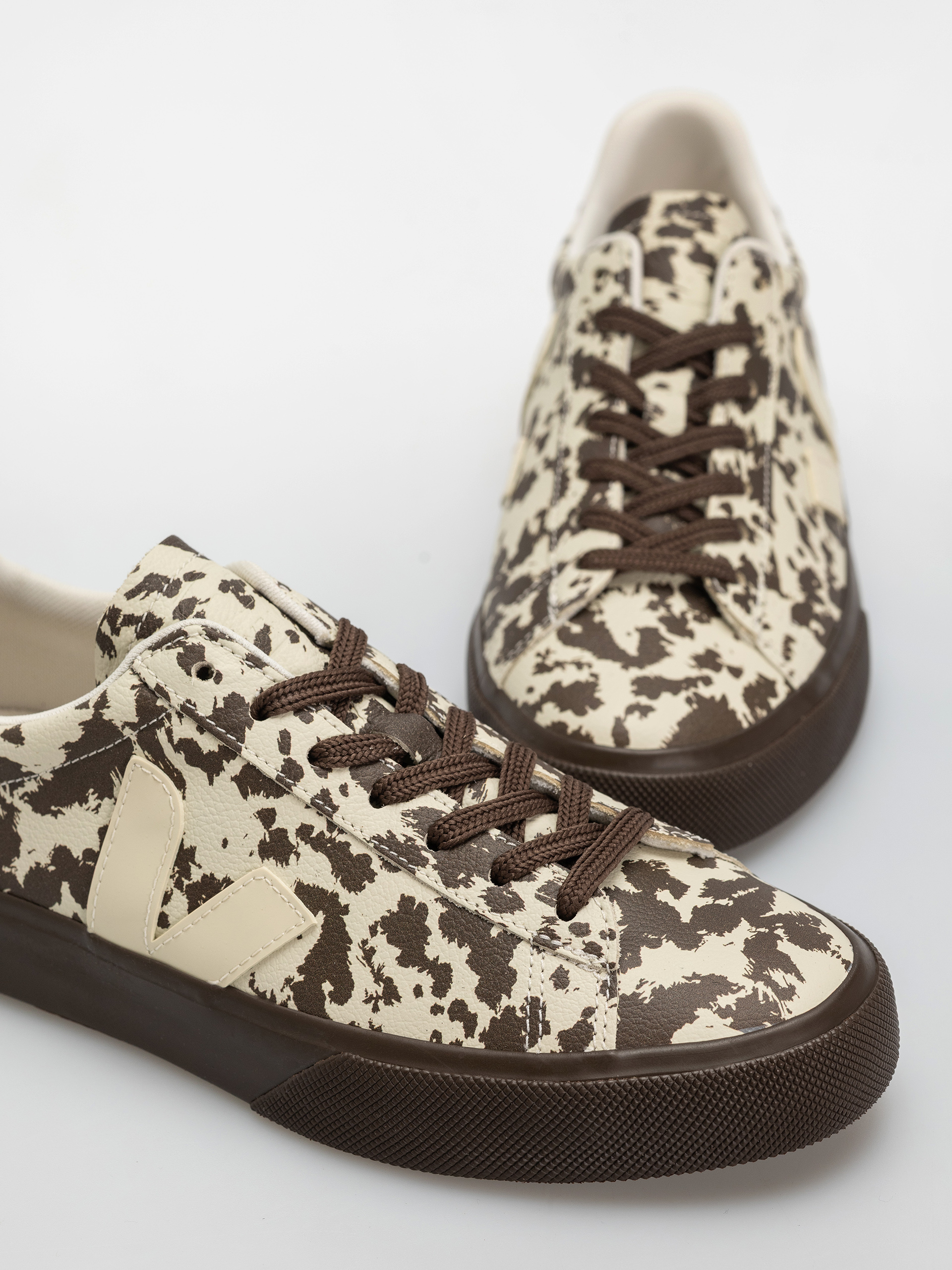 Обувки Veja Campo Wmn (pierre wild country)