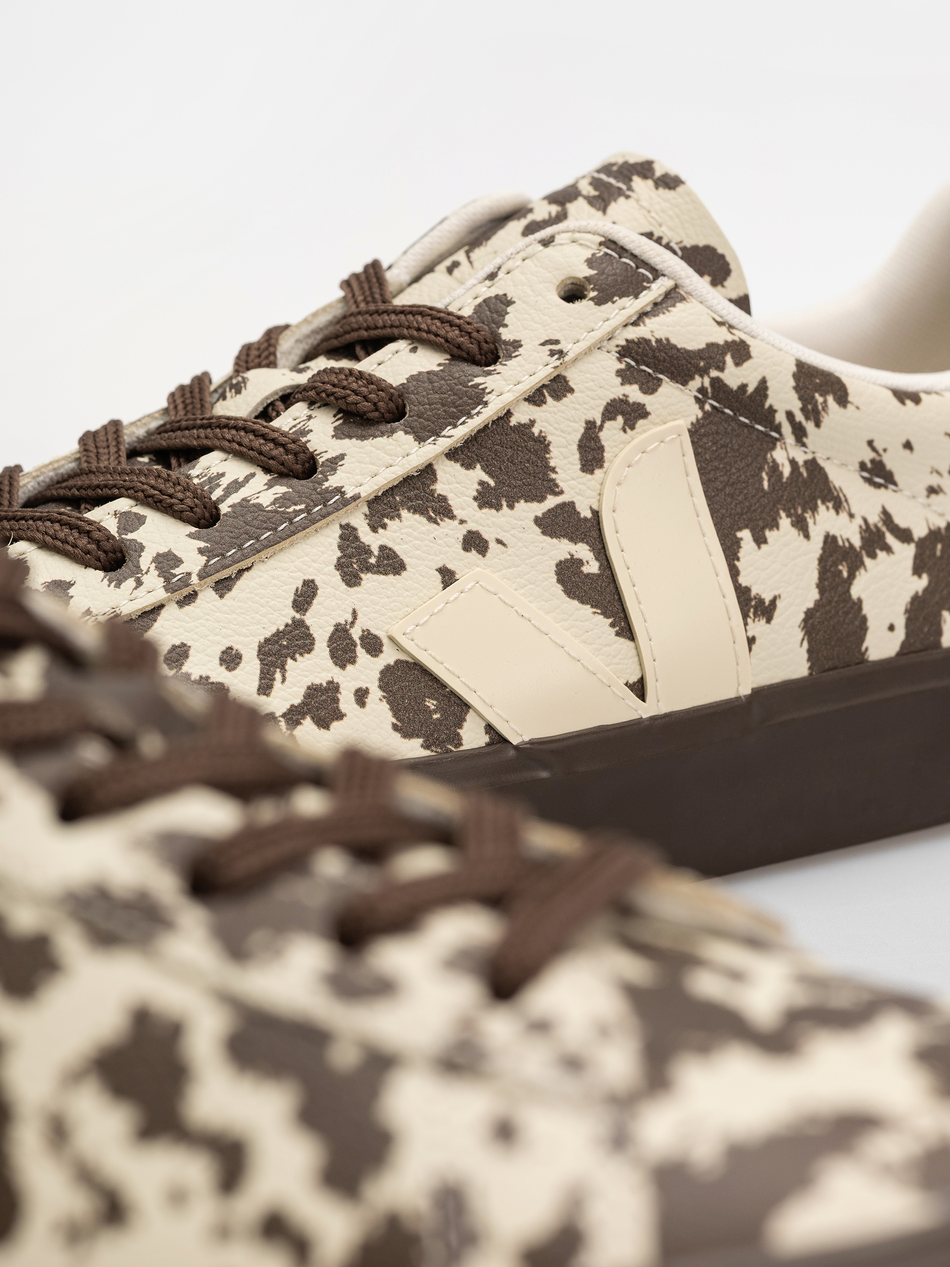 Обувки Veja Campo Wmn (pierre wild country)