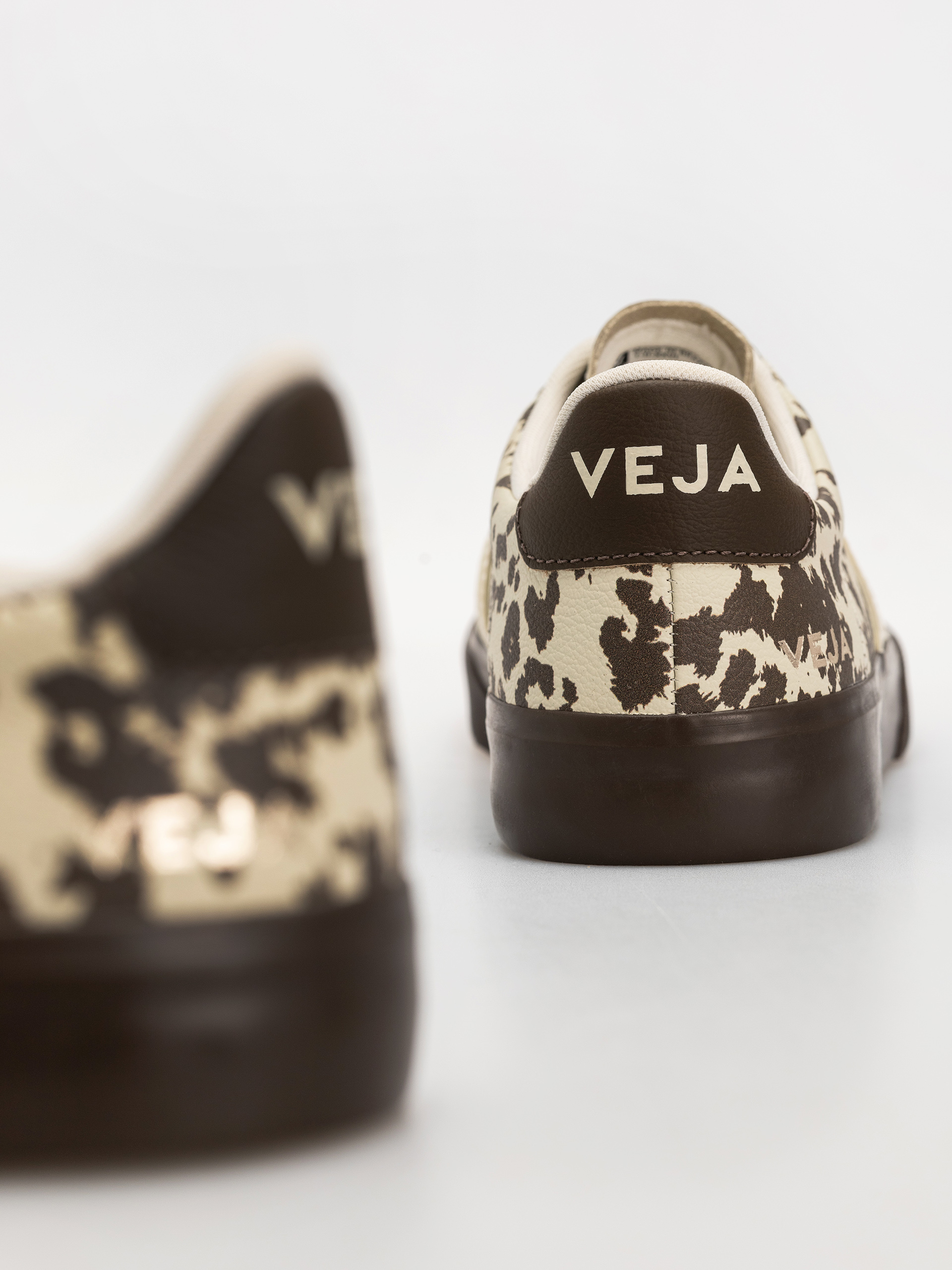 Обувки Veja Campo Wmn (pierre wild country)