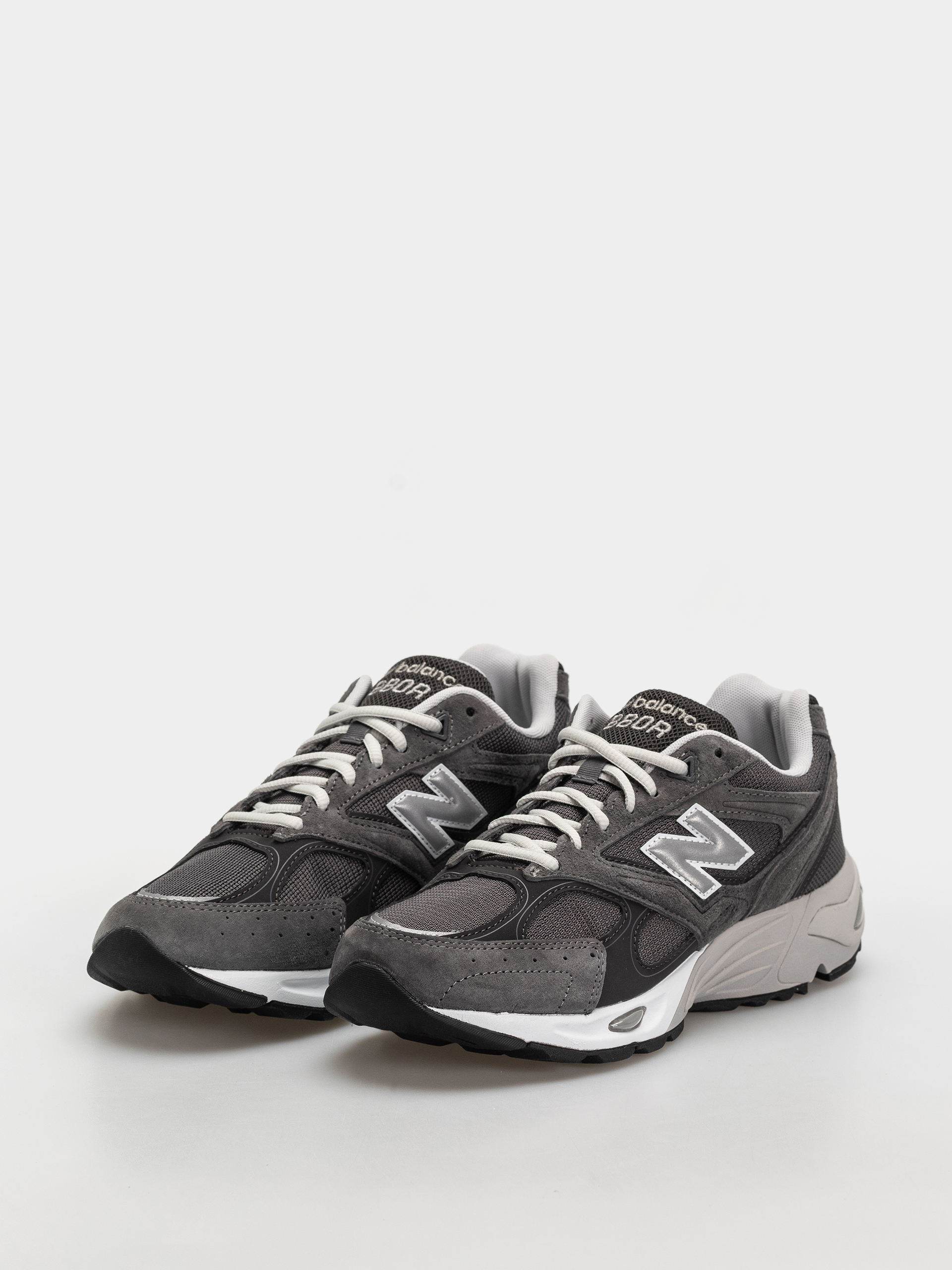 Обувки New Balance 880R (slate grey/magnet)