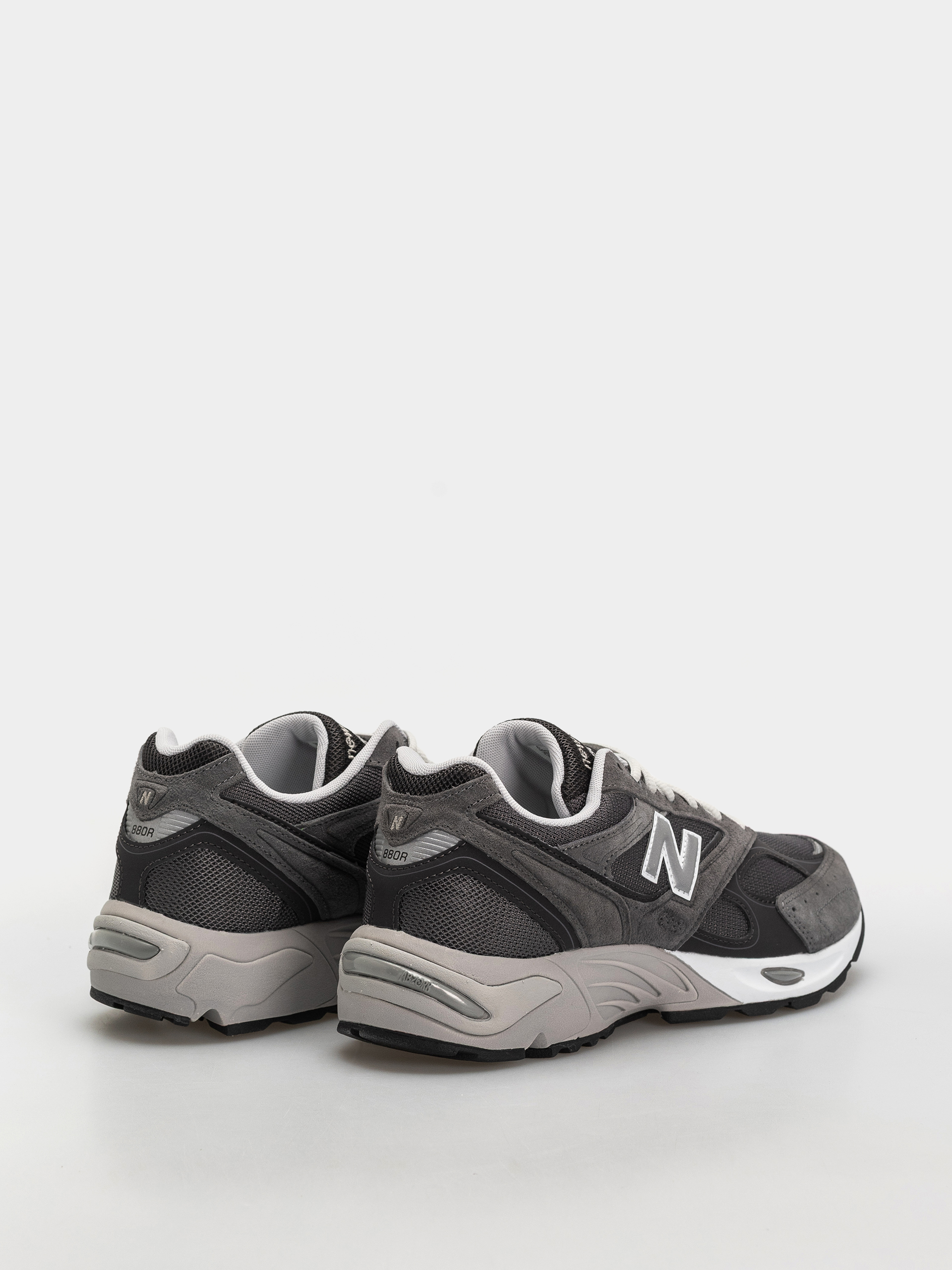 Обувки New Balance 880R (slate grey/magnet)