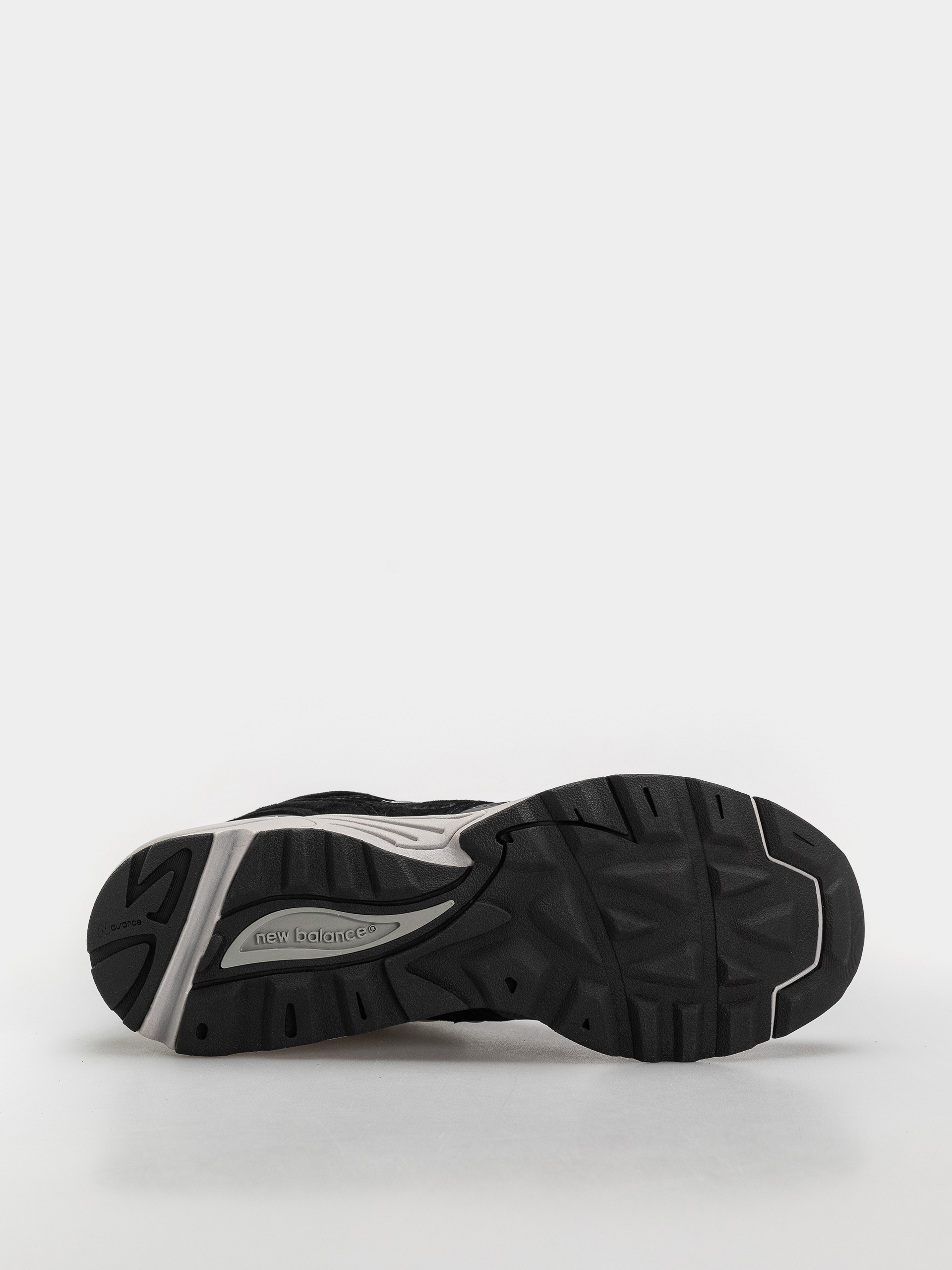 Обувки New Balance 880R (black/castlerock)