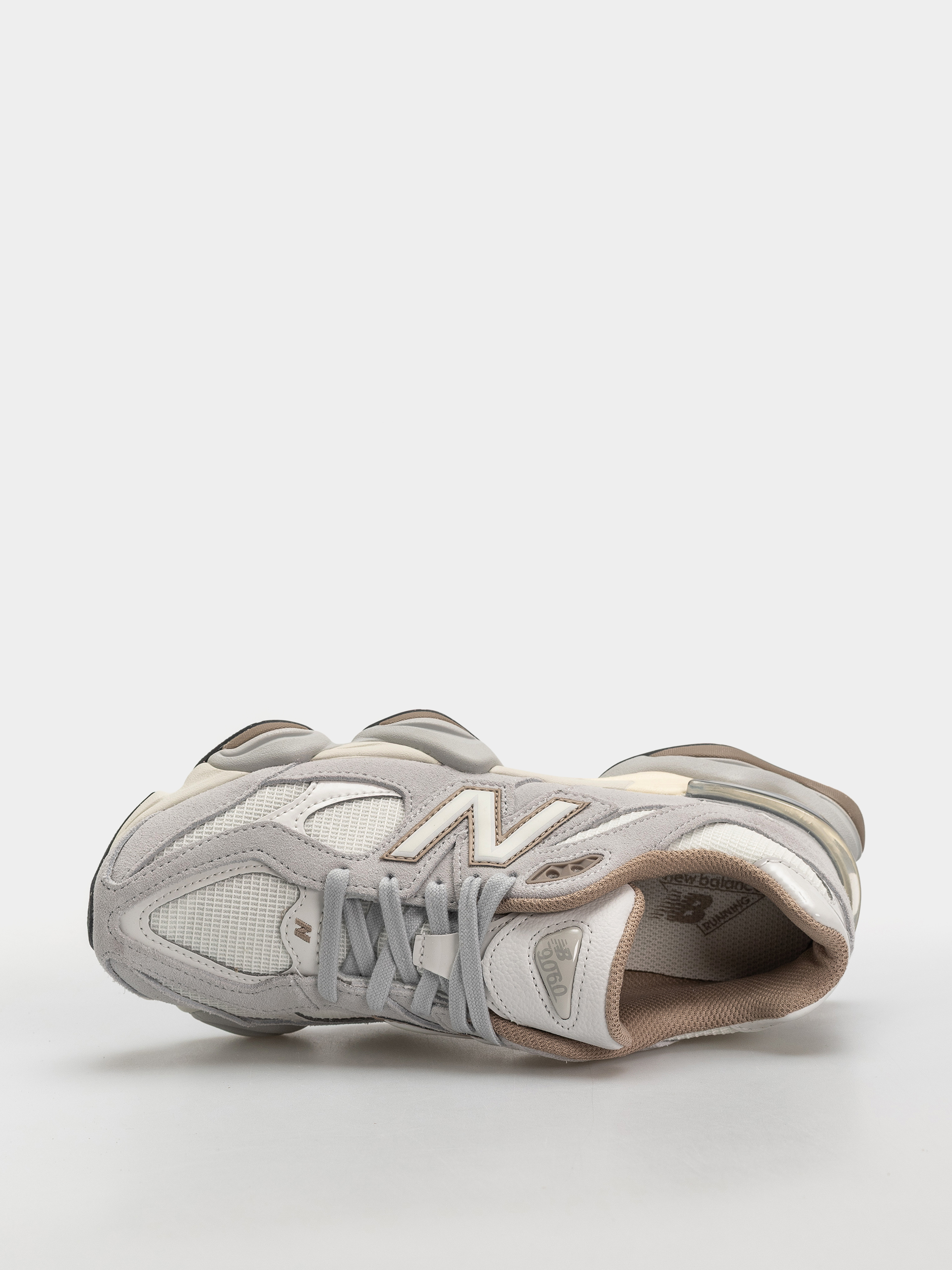 Обувки New Balance 9060 (driftwood/sea salt)