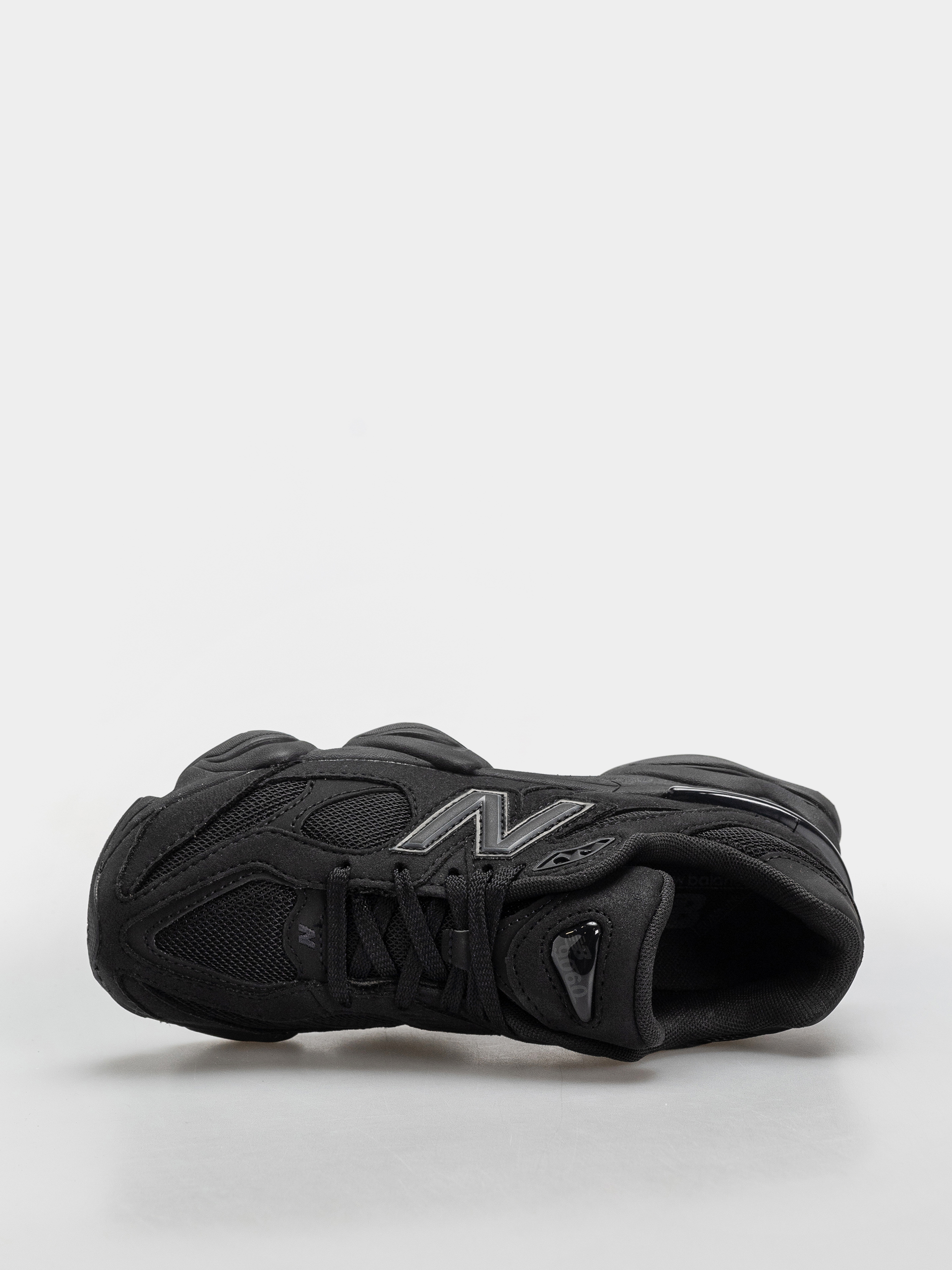 Обувки New Balance 9060 JR (black/phantom)