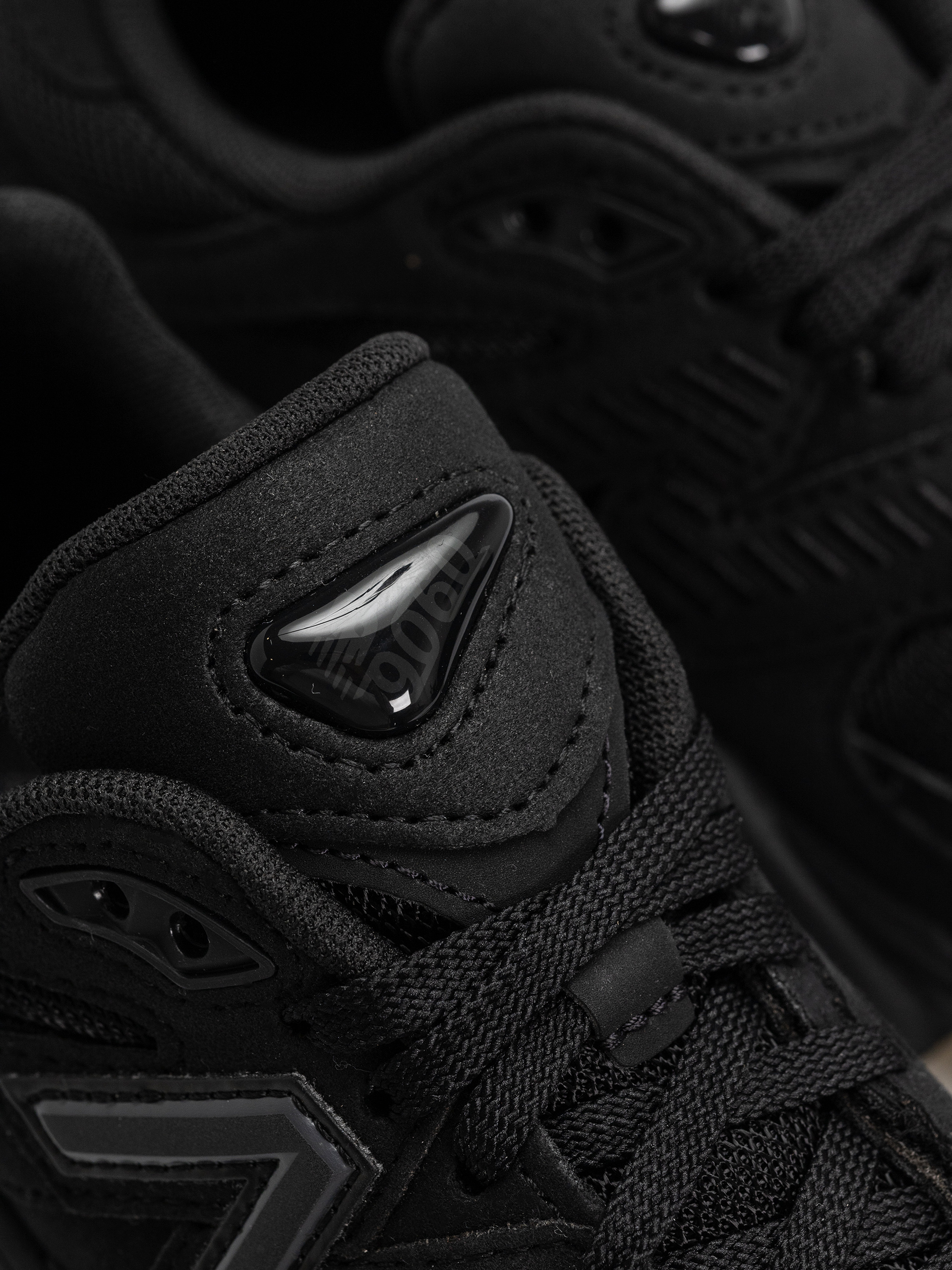 Обувки New Balance 9060 JR (black/phantom)