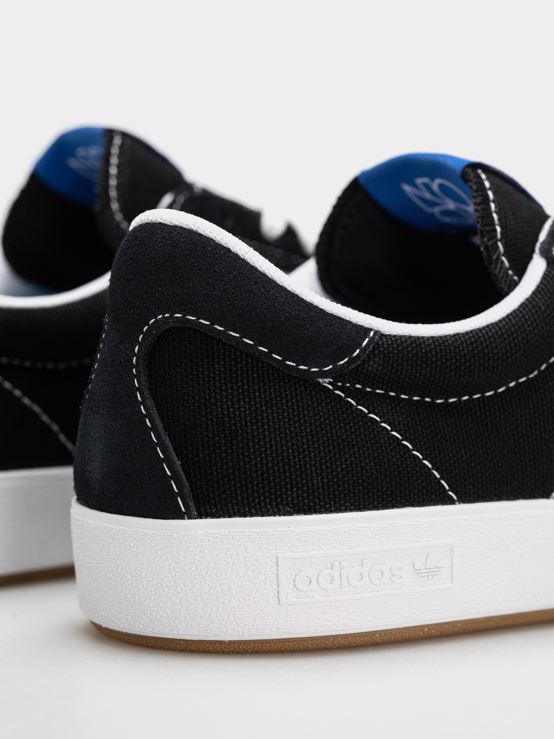 Обувки adidas Nora (cblack/ftwwht/blubir)