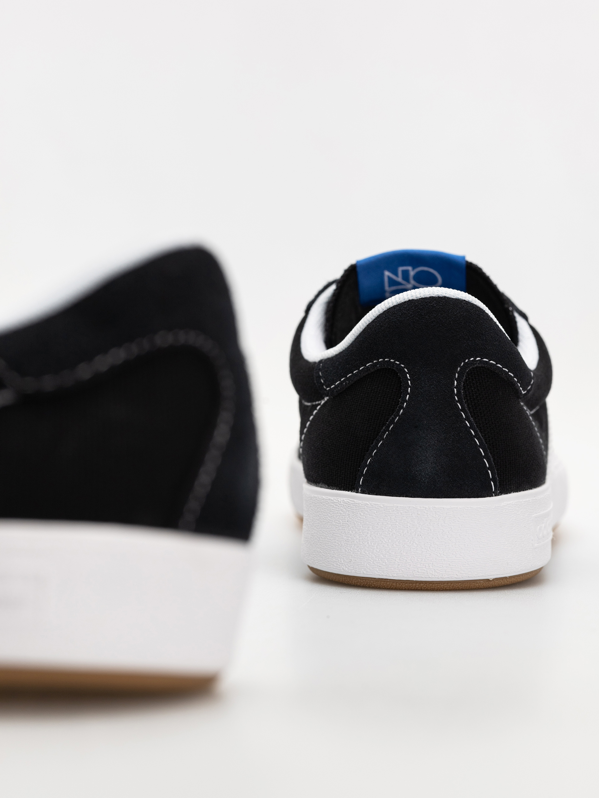 Обувки adidas Nora (cblack/ftwwht/blubir)