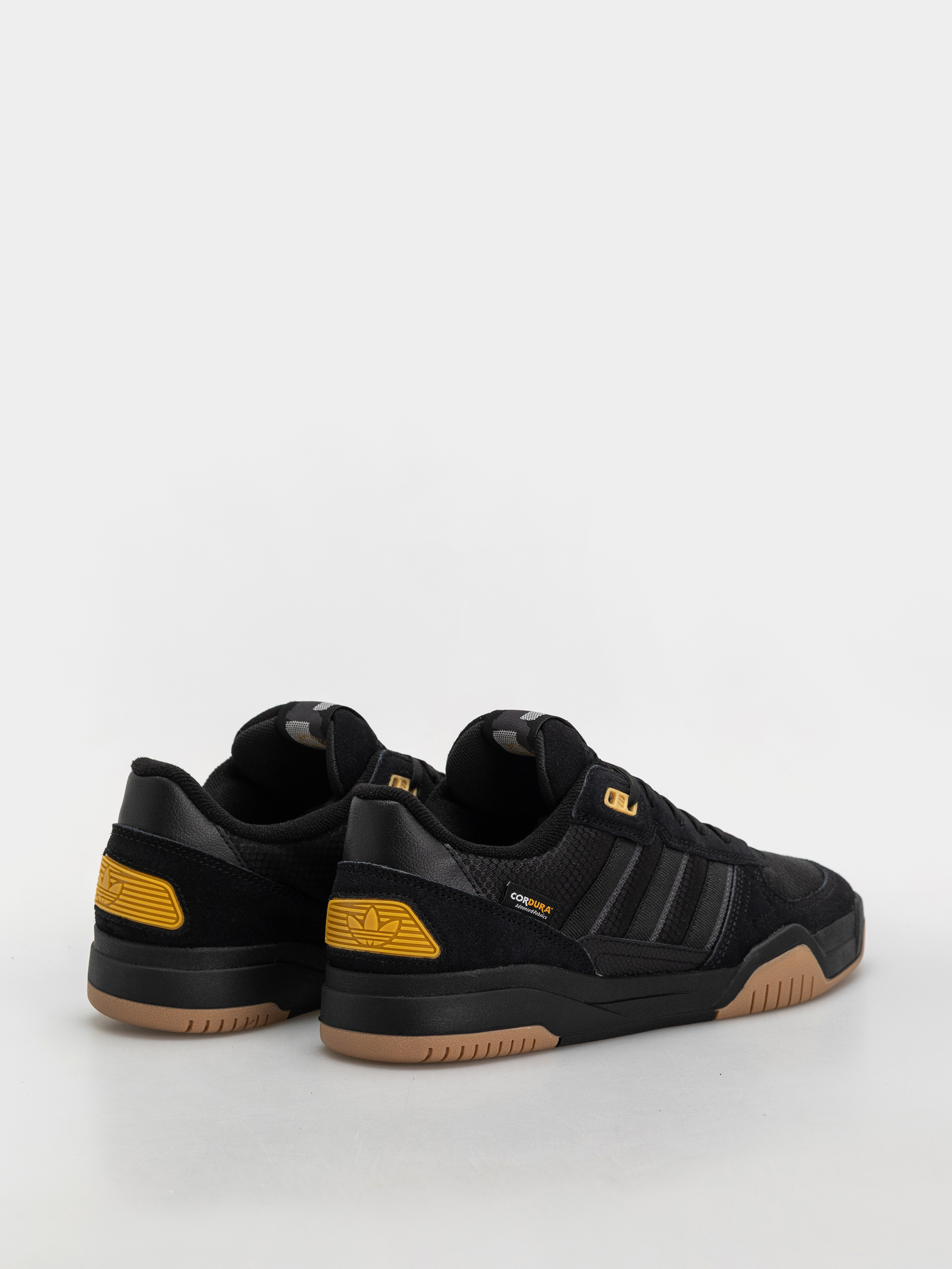 Обувки adidas Tekkira Cup (carbon/carbon/cblack)