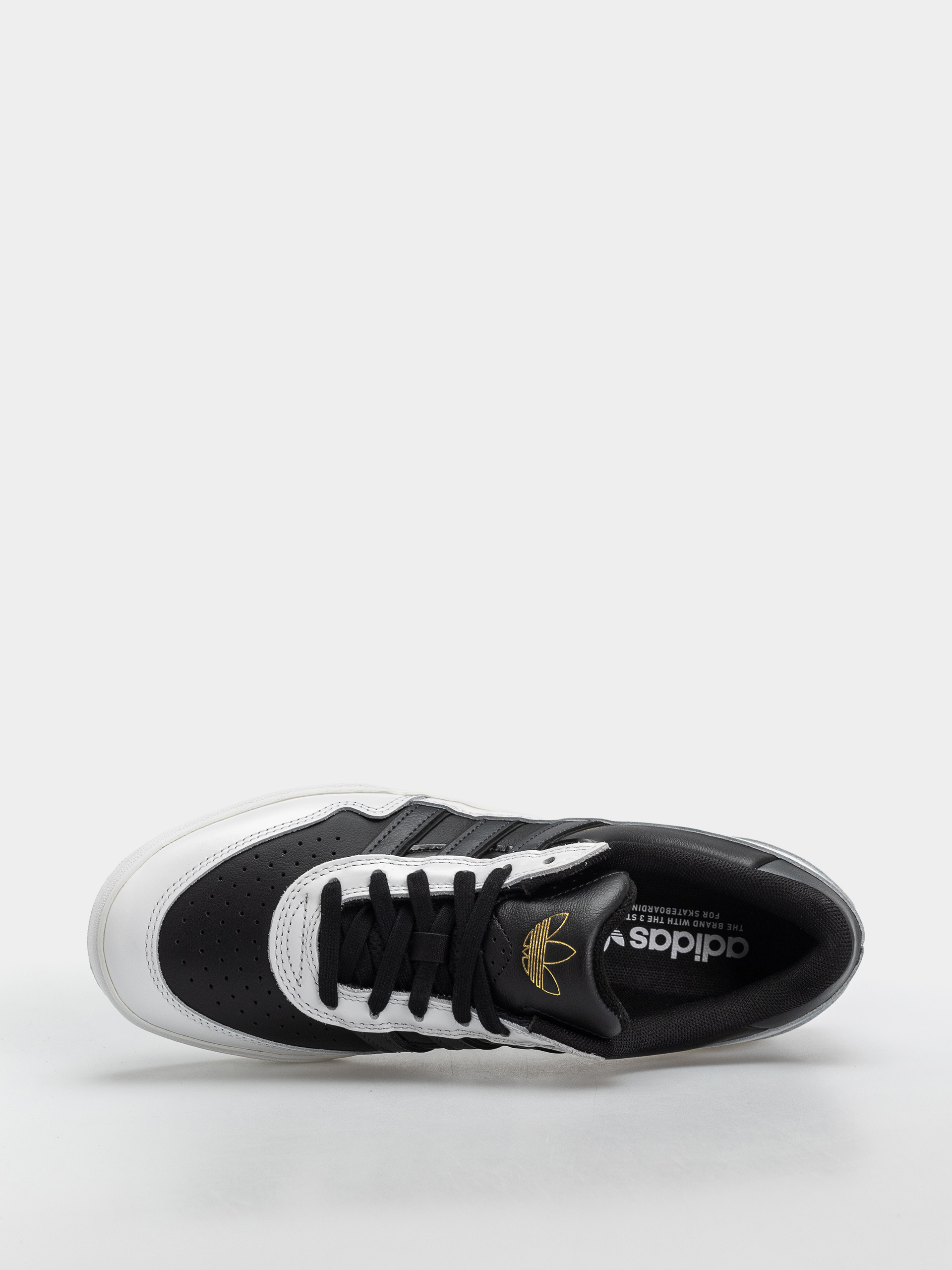 Обувки adidas Tyshawn II (cblack/carbon/ftwwht)