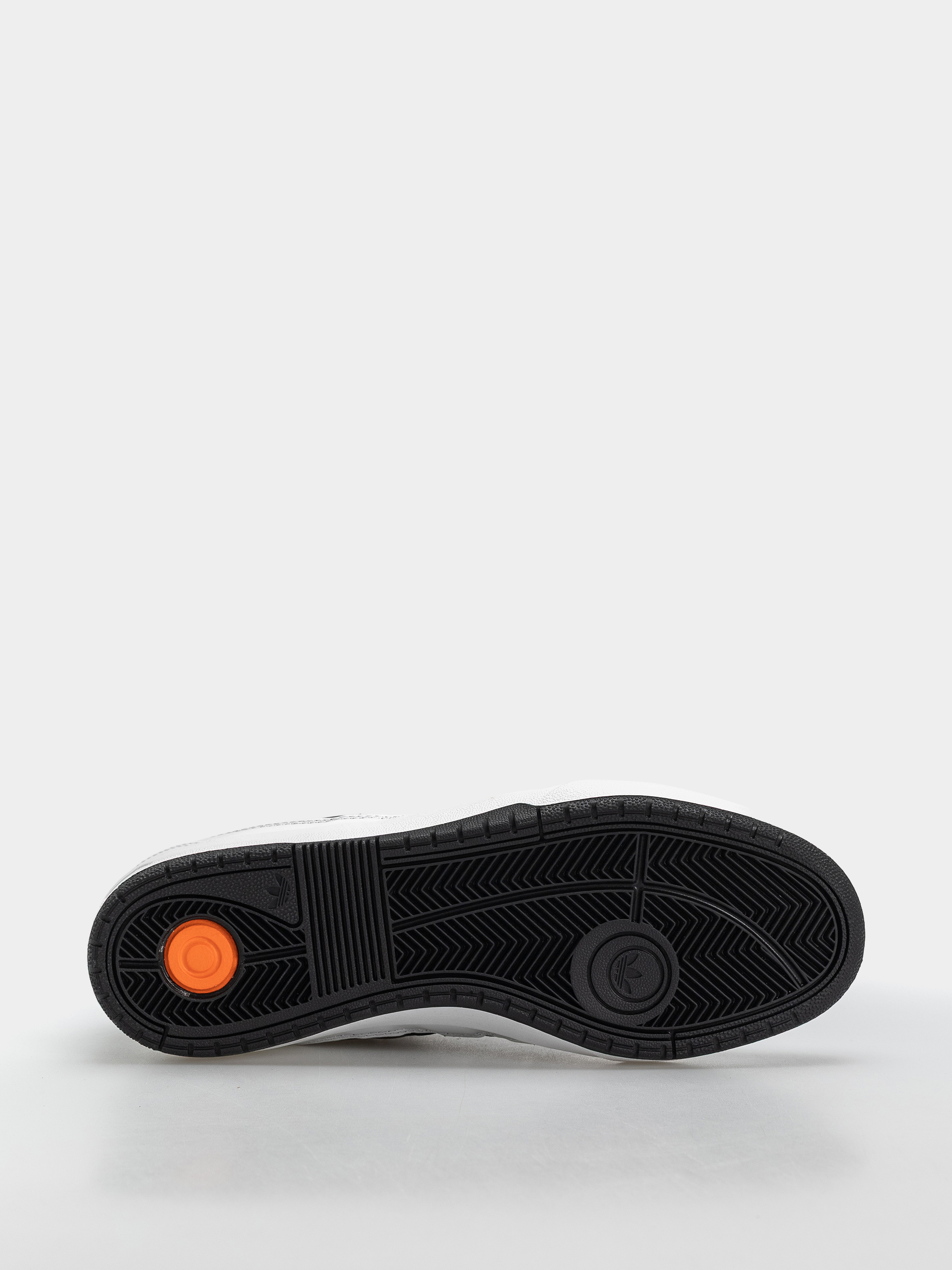 Обувки adidas Tyshawn II (cblack/carbon/ftwwht)