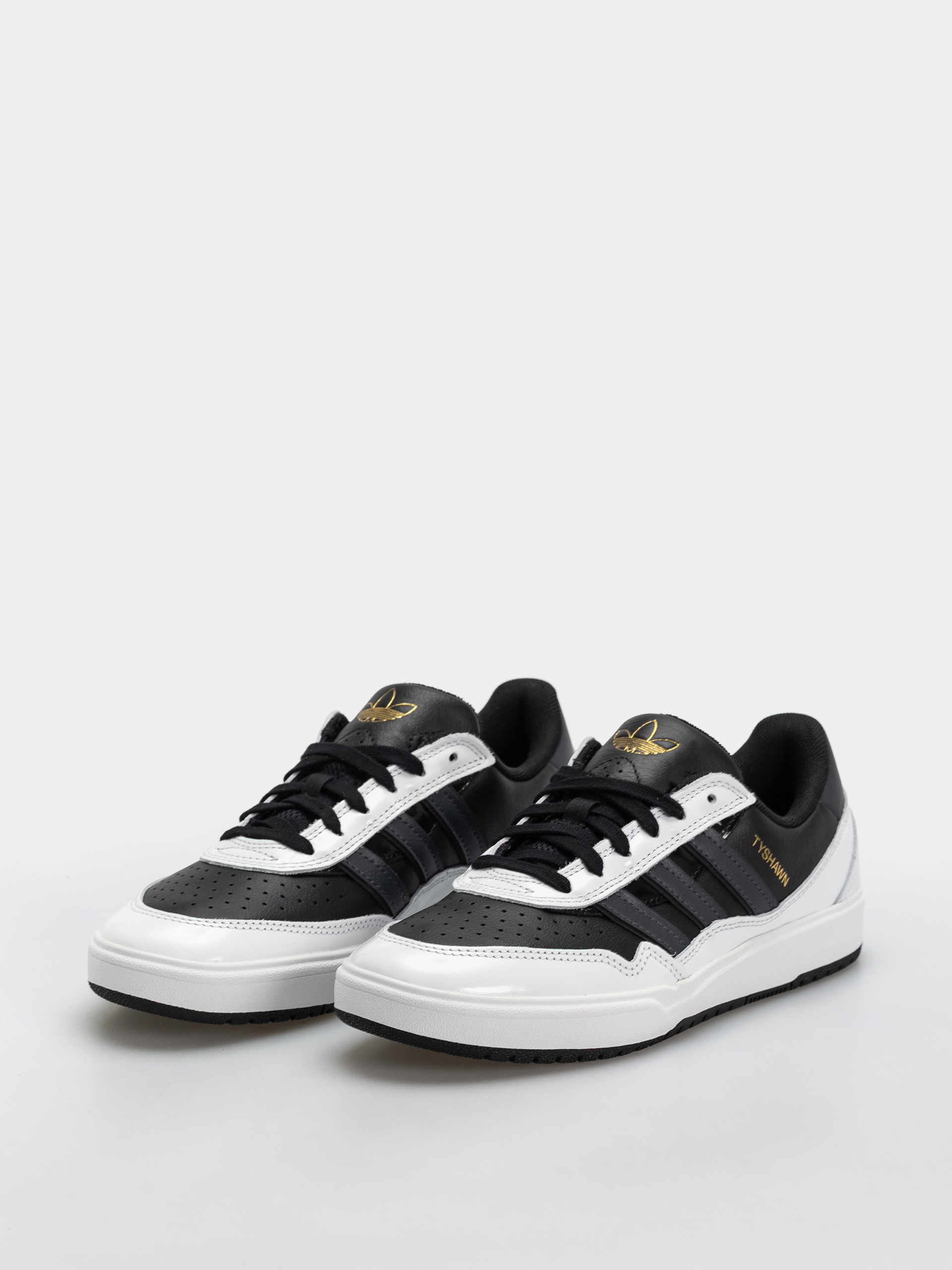 Обувки adidas Tyshawn II (cblack/carbon/ftwwht)