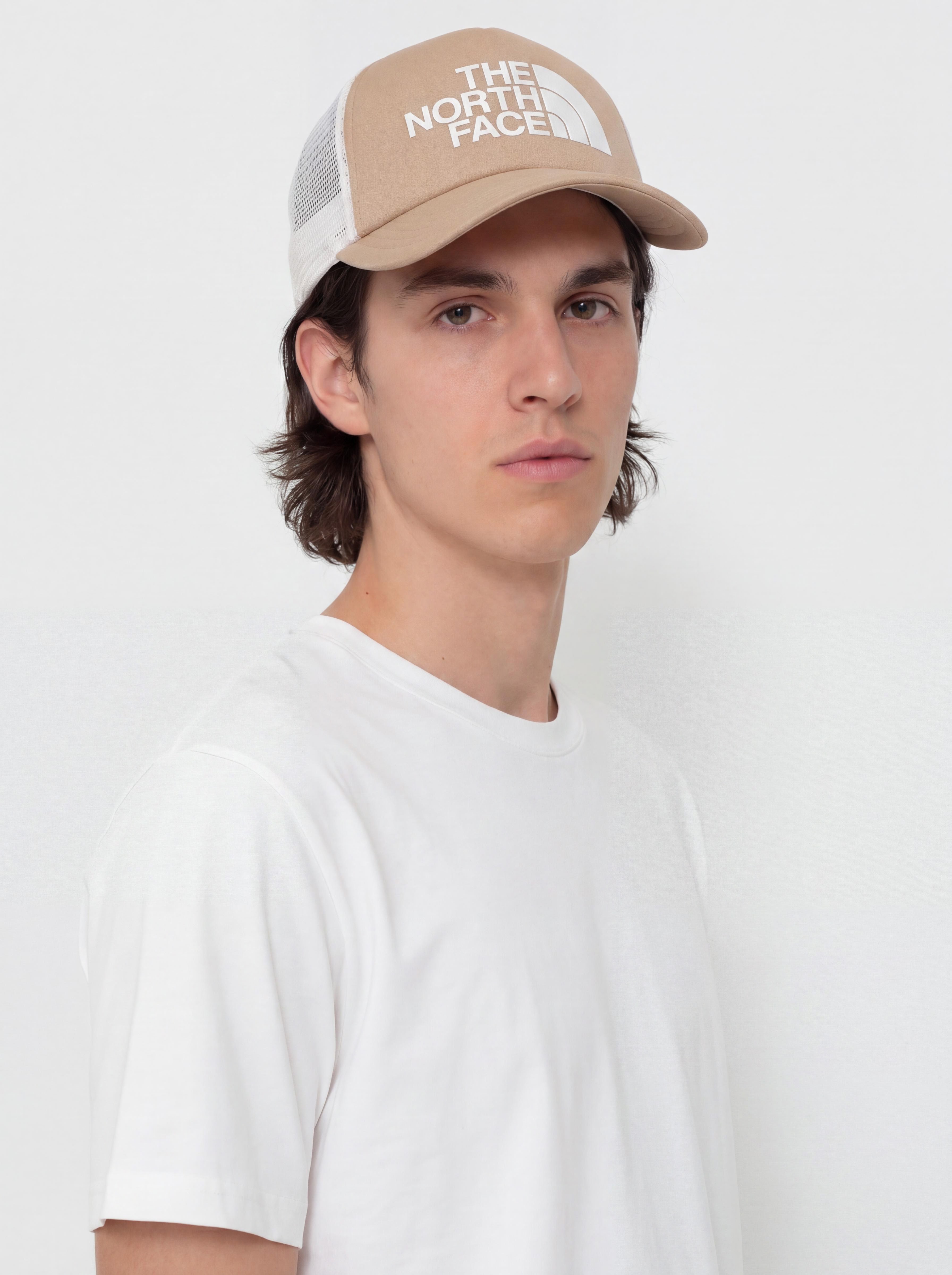 Шапка с козирка The North Face Tnf Logo Trucker (khaki stone/tnf white)