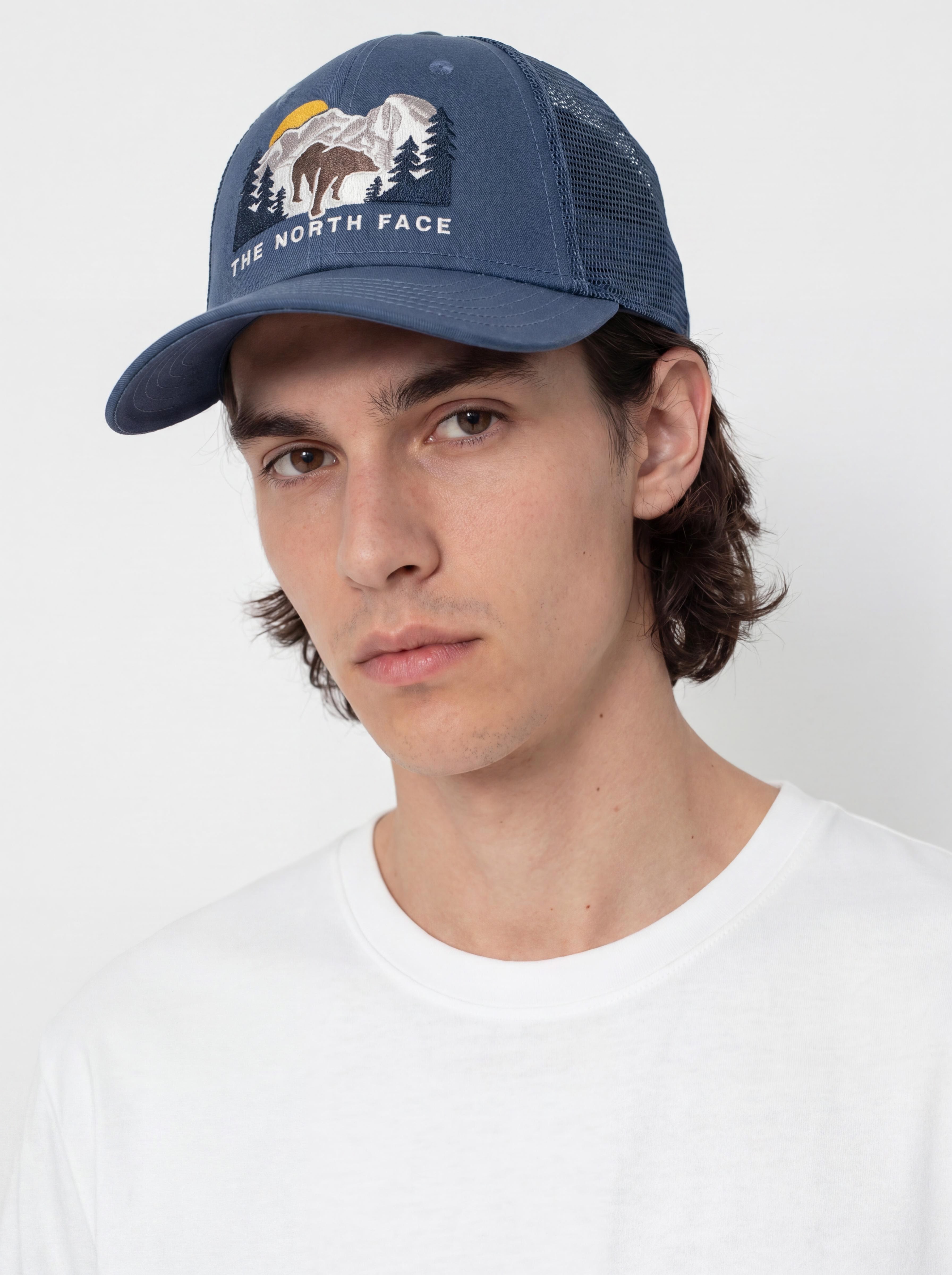 u0428u0430u043fu043au0430 u0441 u043au043eu0437u0438u0440u043au0430 The North Face Embroidered Mudder Trucker (shdbu/beargrphc)
