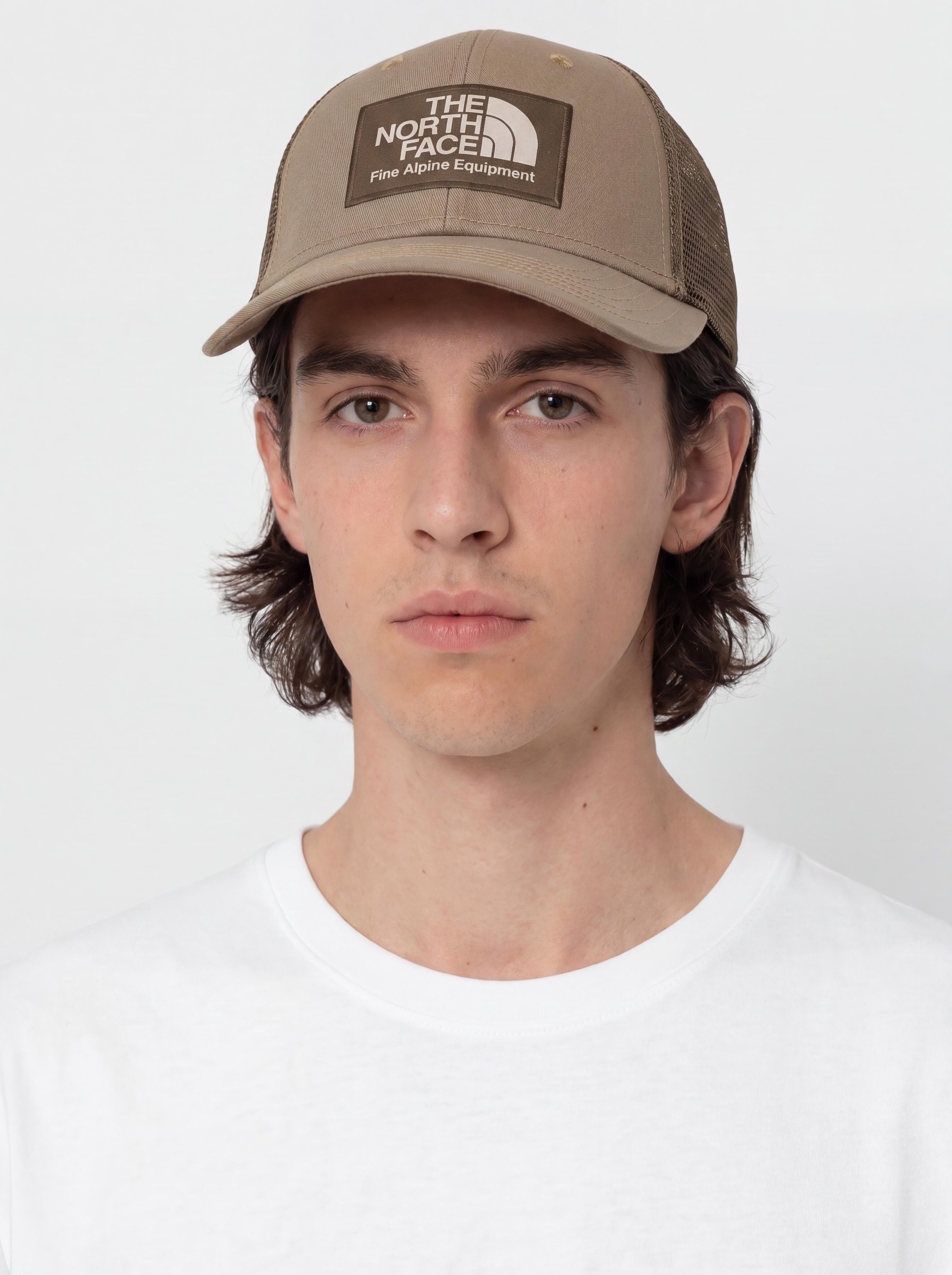 Шапка с козирка The North Face Mudder Trucker