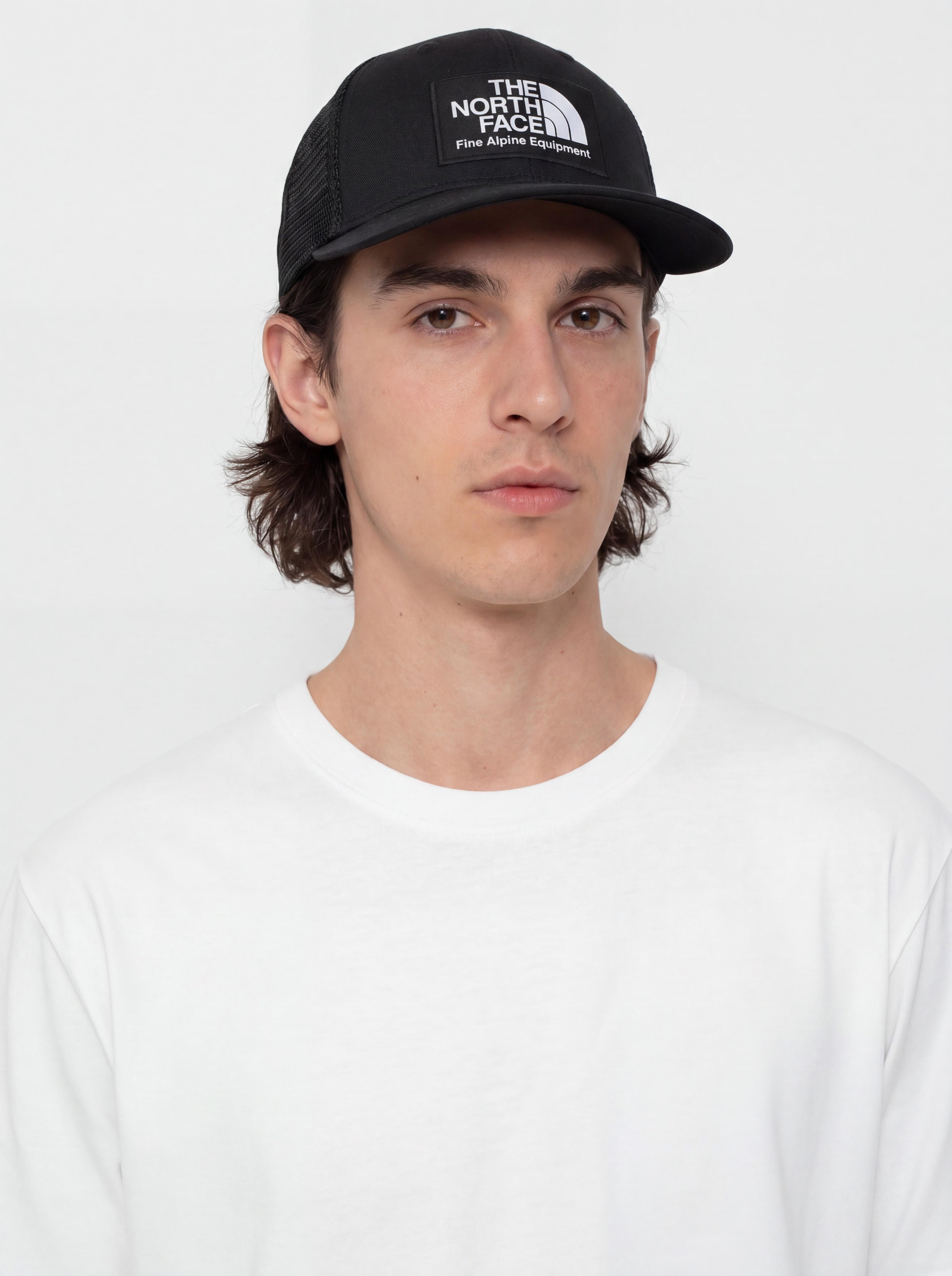 Шапка с козирка The North Face Deep Fit Mudder Trucker (tnf black)