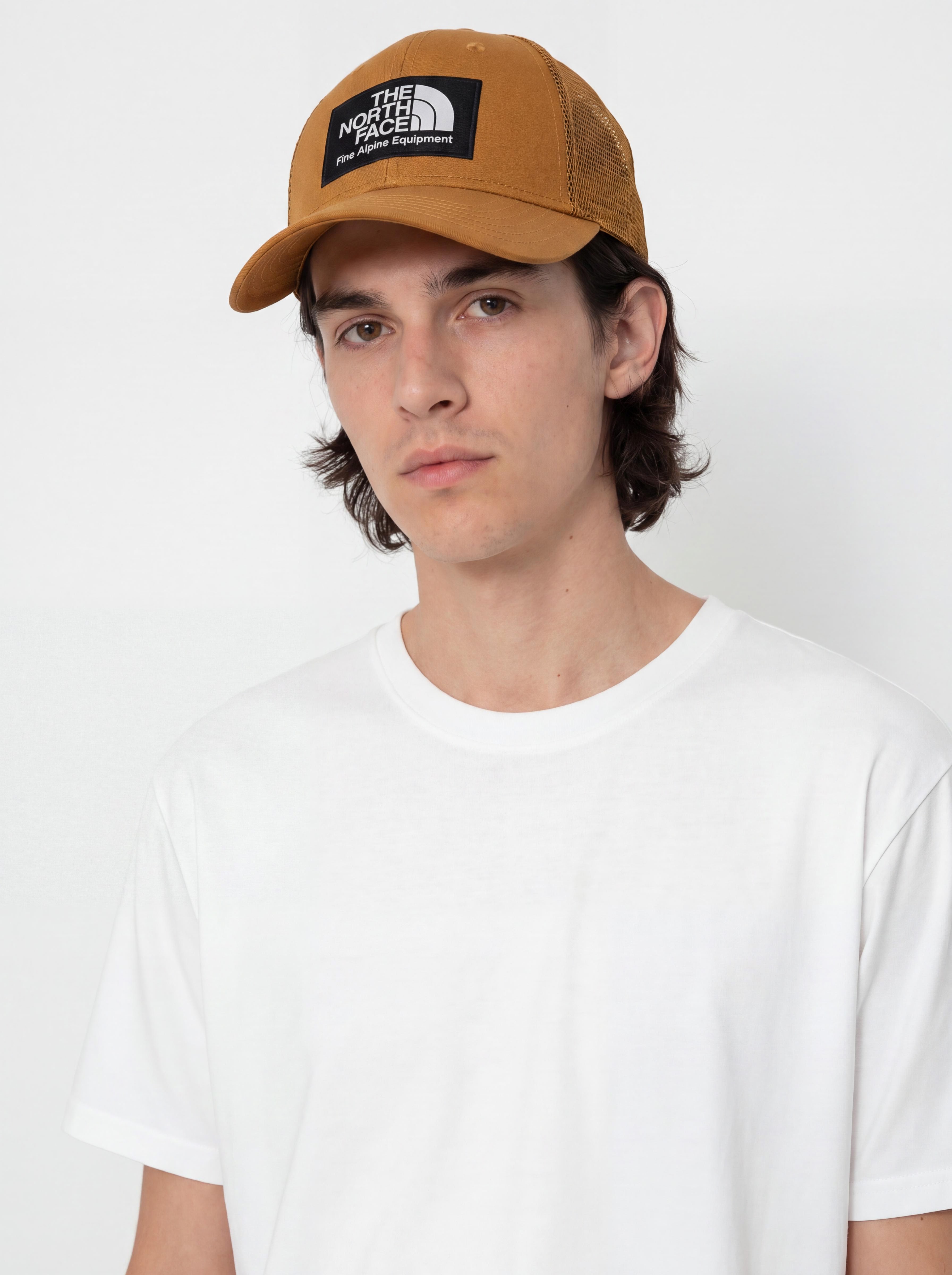 Шапка с козирка The North Face Mudder Trucker (timber tan)