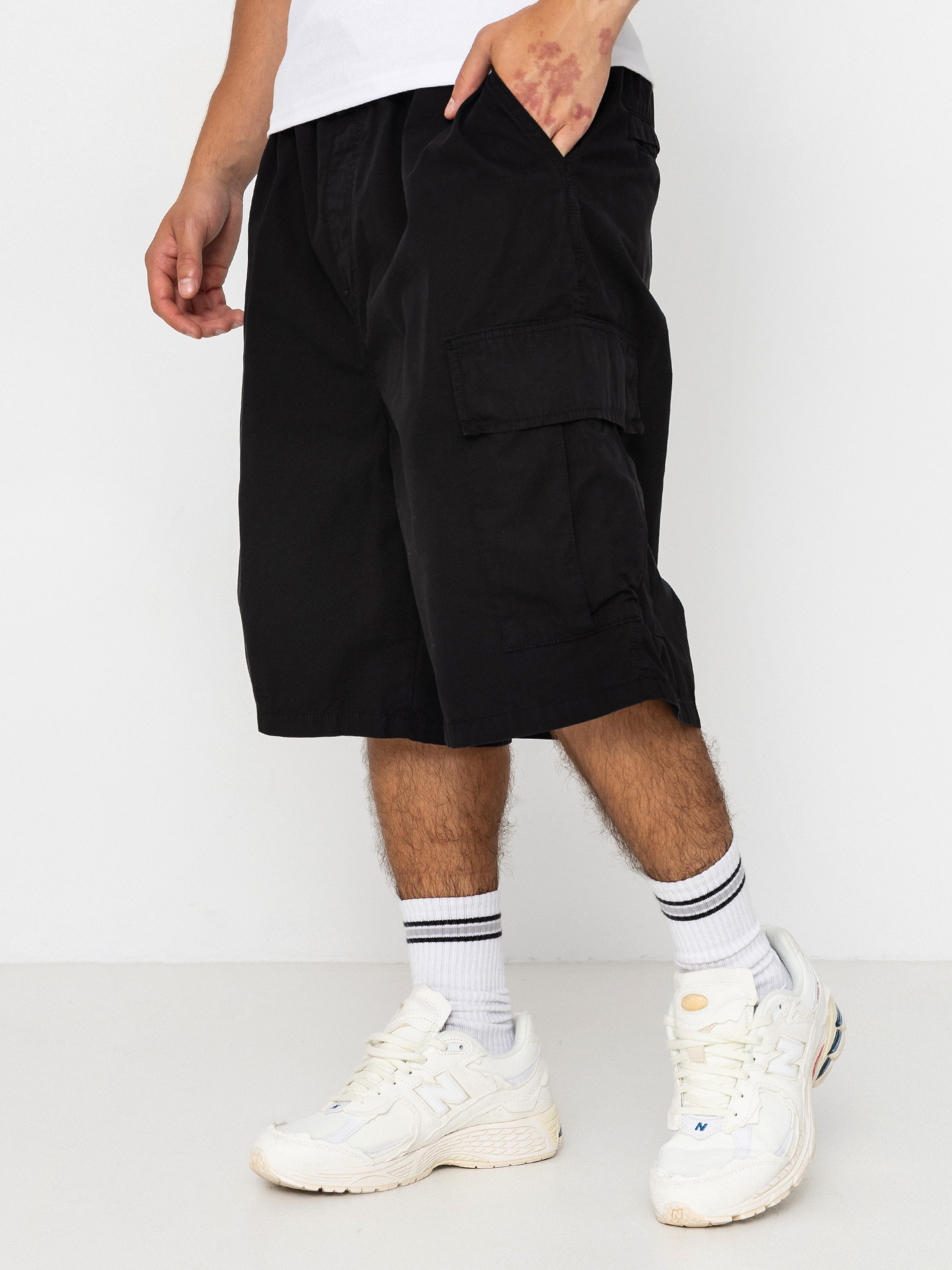 Къси панталони Carhartt WIP Mandler Cargo (black)