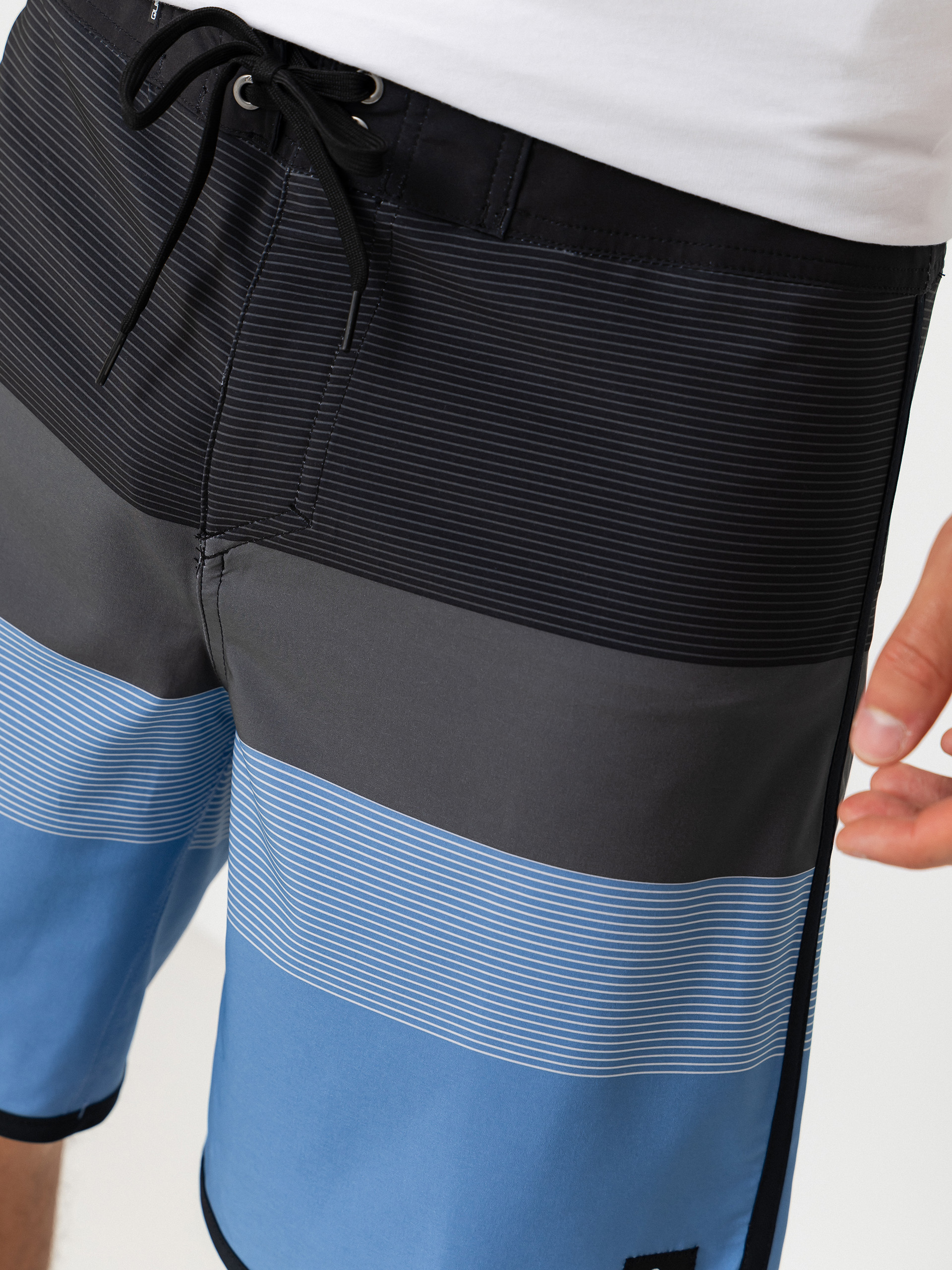 Плажни къси панталони Quiksilver Surfsilk Scallop 18 (black tijuana)