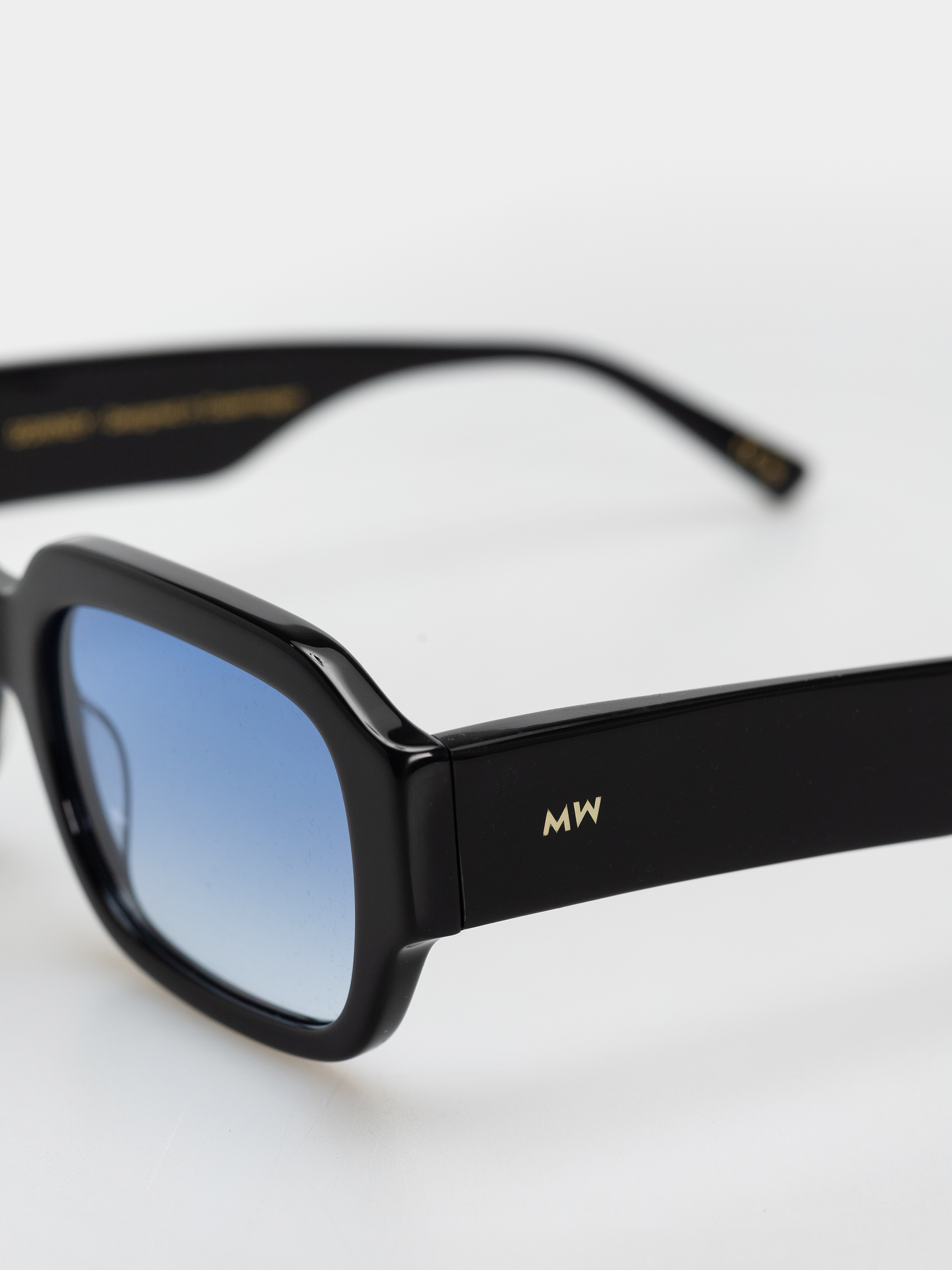 Слънчеви очила MessyWeekend Downey (black/gradient blue)