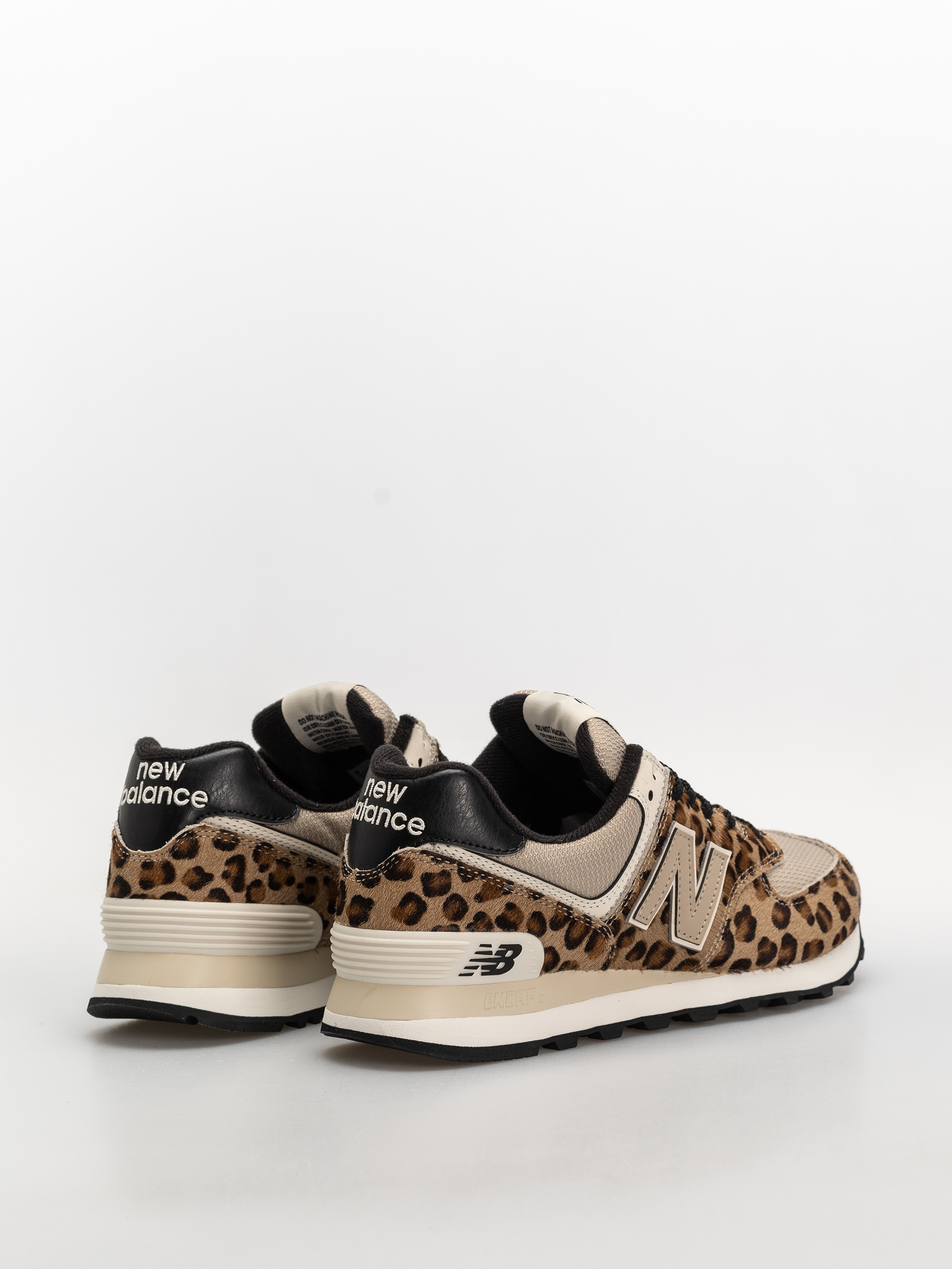 Обувки New Balance 574 Wmn (stoneware/linen/black)