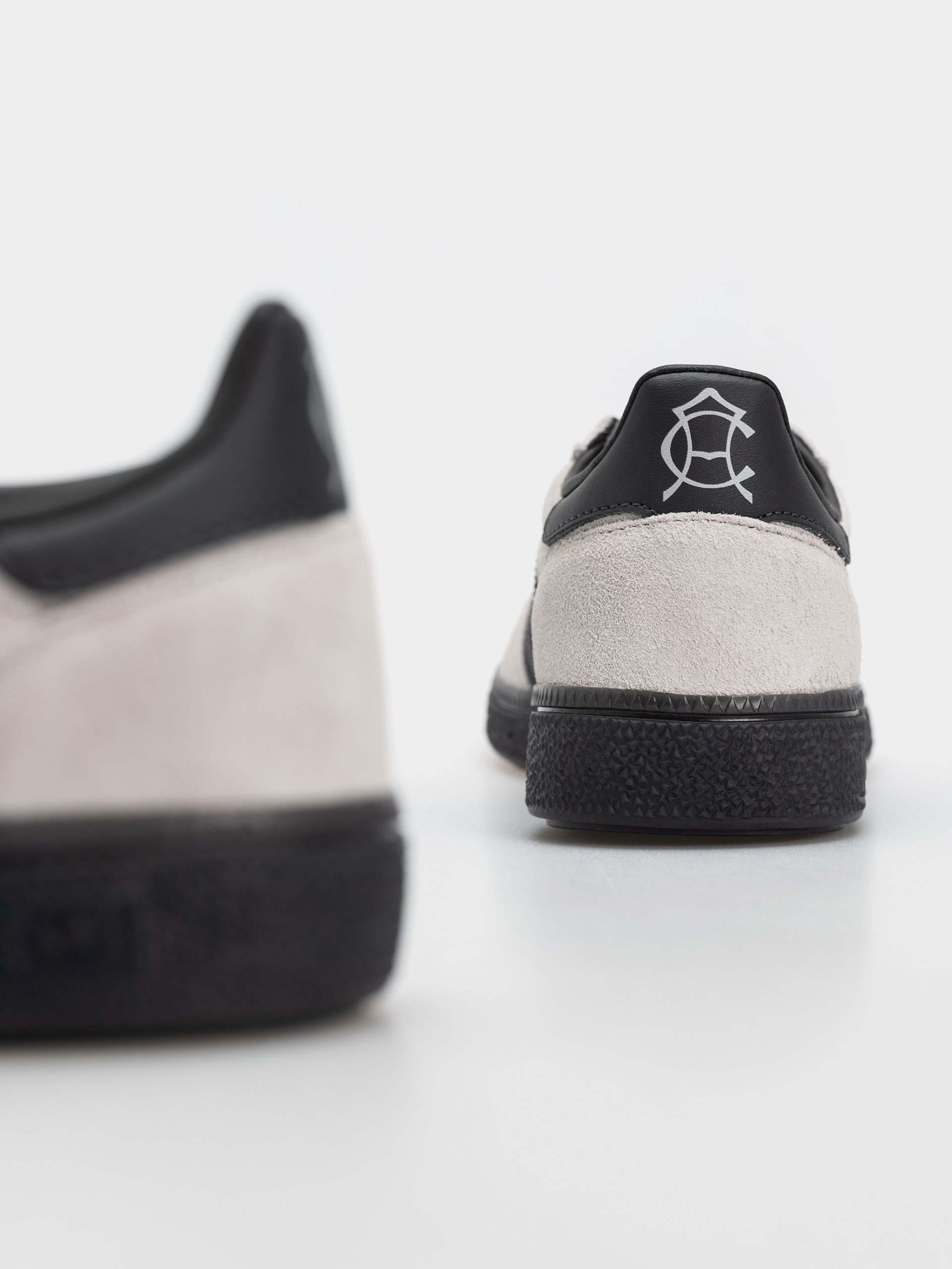Обувки adidas Handball Spezial (gretwo/carbon/cblack)