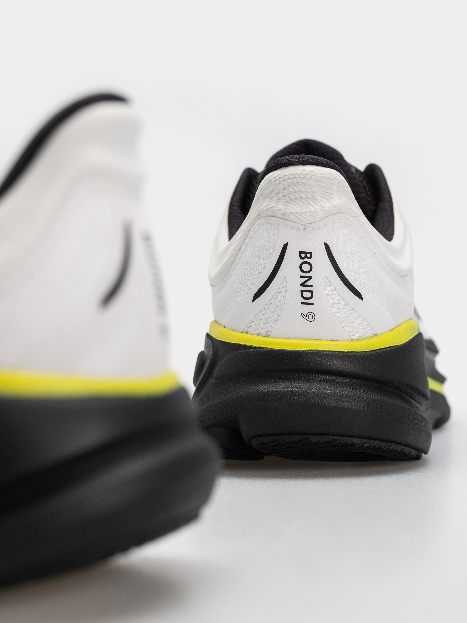 Обувки Hoka Bondi 9 (white/citrus)