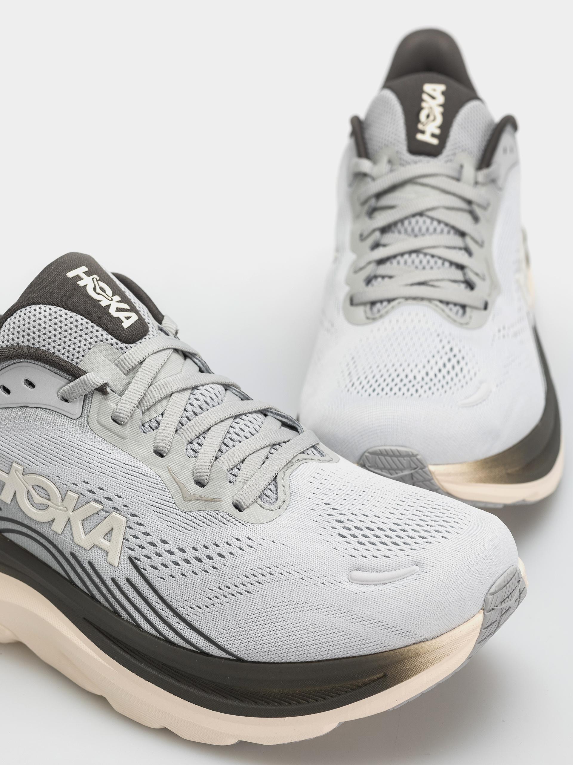 Обувки Hoka Clifton 11 (stardust/alabaster)