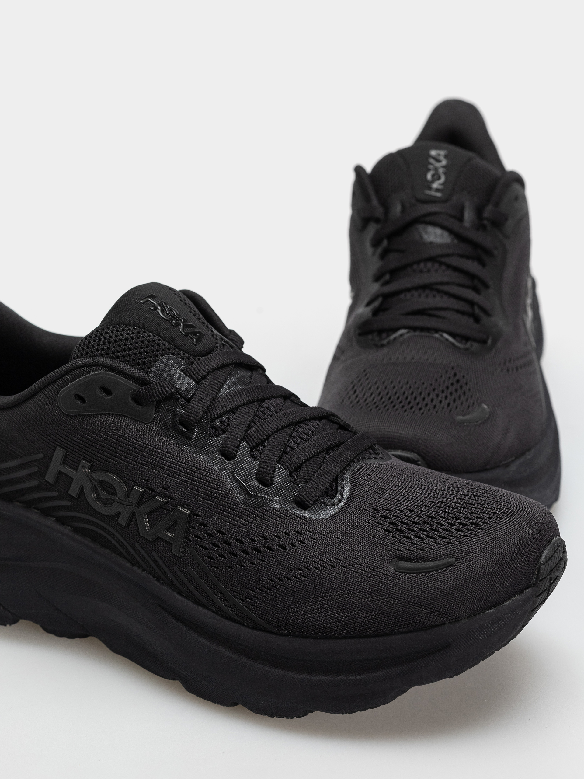 Обувки Hoka Clifton 11 Wmn (black/black)