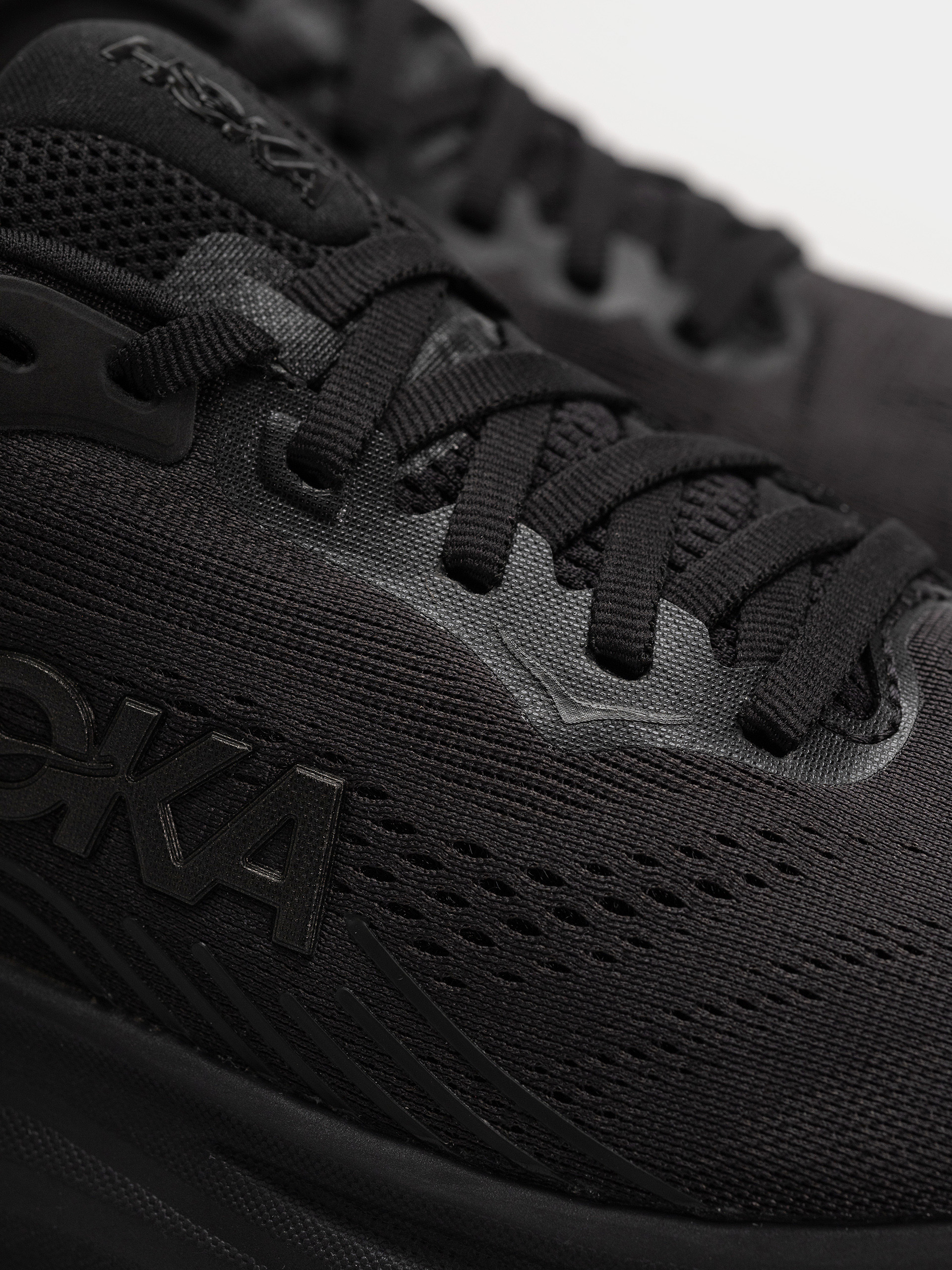Обувки Hoka Clifton 11 Wmn (black/black)