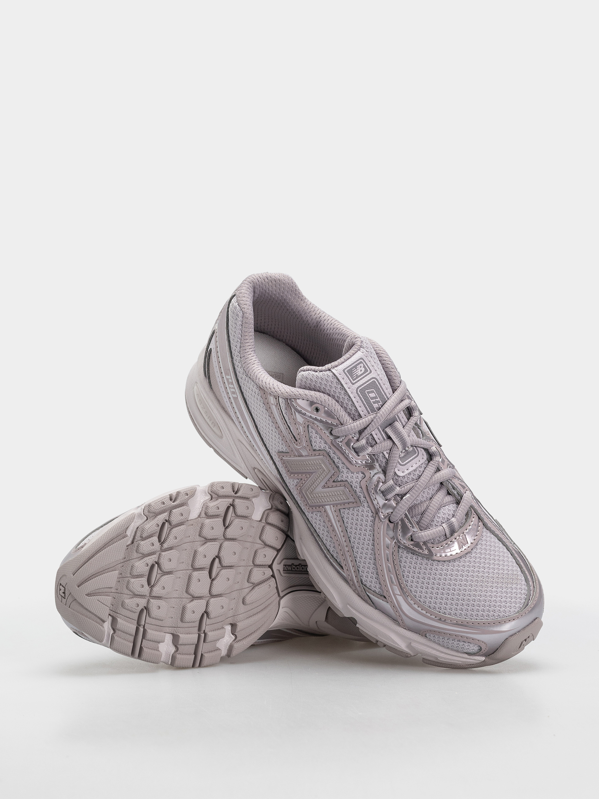 Обувки New Balance 740 (horizon grey/truffle metallic)